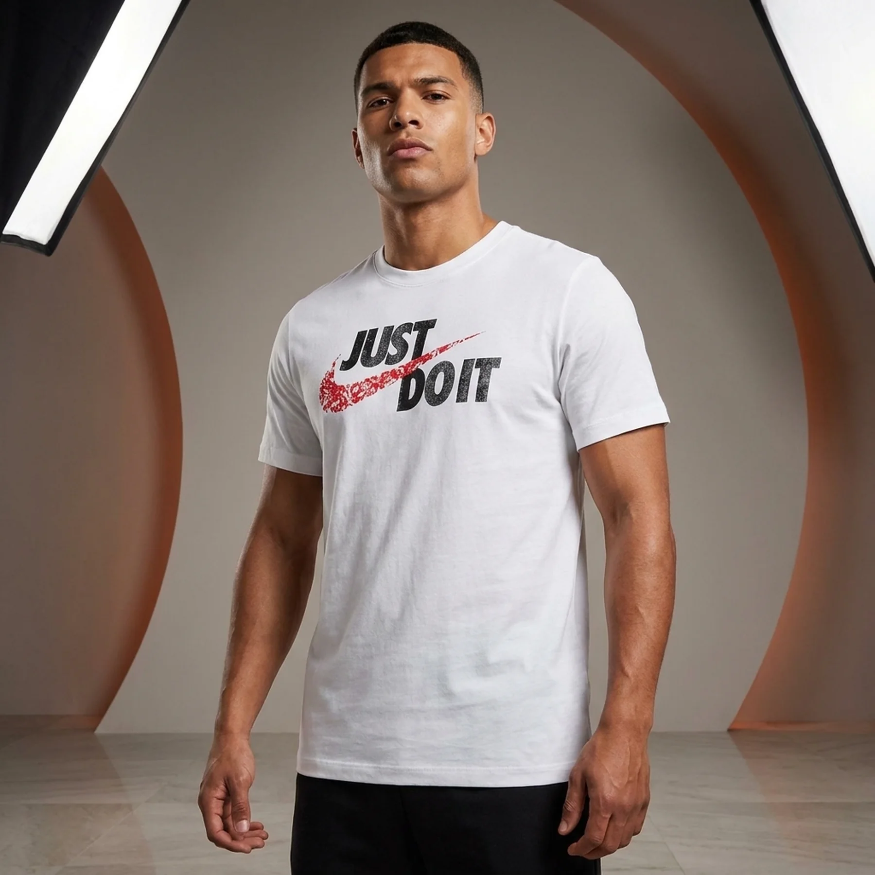 Футболка чоловіча Nike Just Do It (DD9165-100)