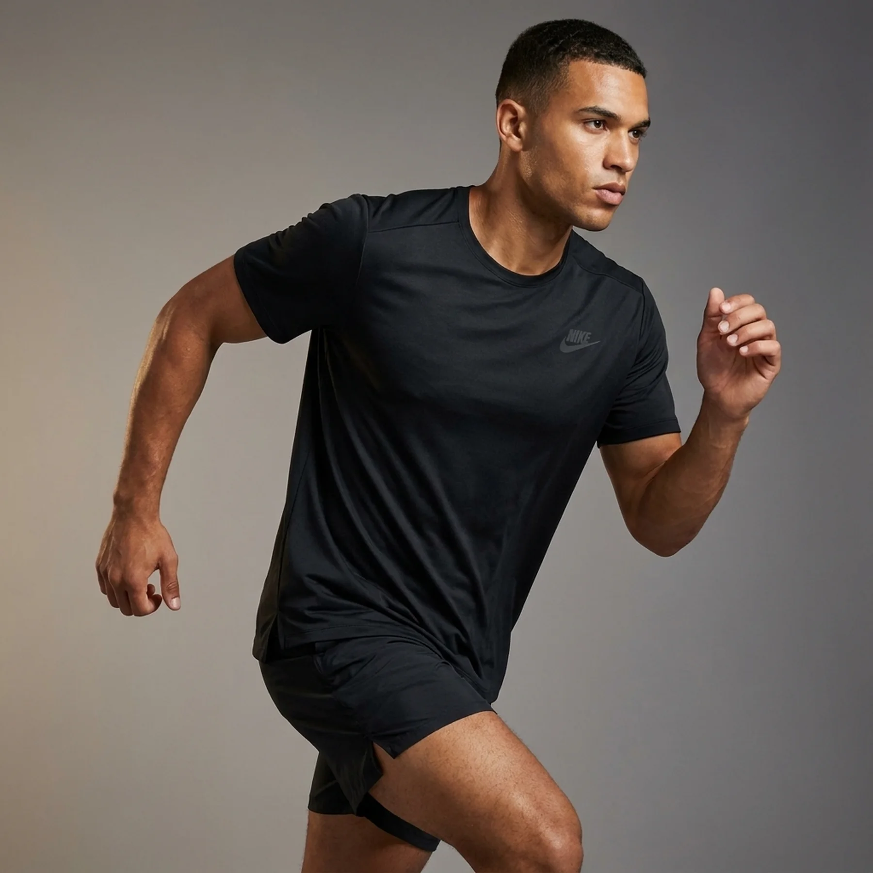 Футболка чоловіча Nike M Nk Df Uv Miler Ss (DV9315-010)