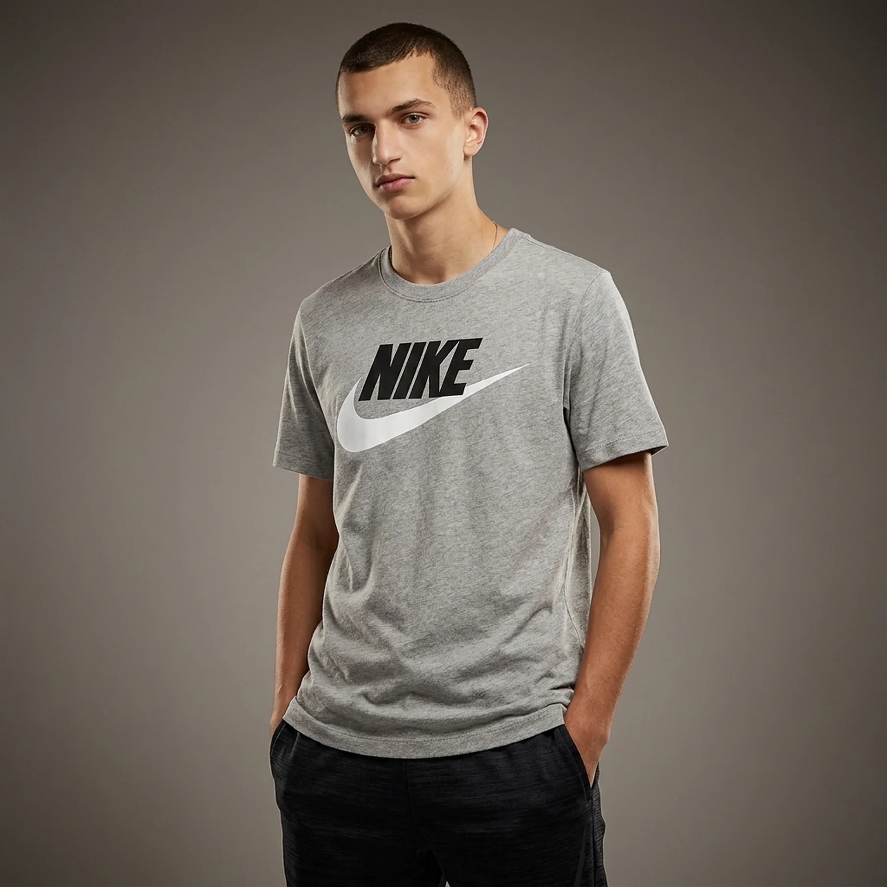 Футболка чоловіча Nike M Nsw Tee Icon Futura (AR5004-063)