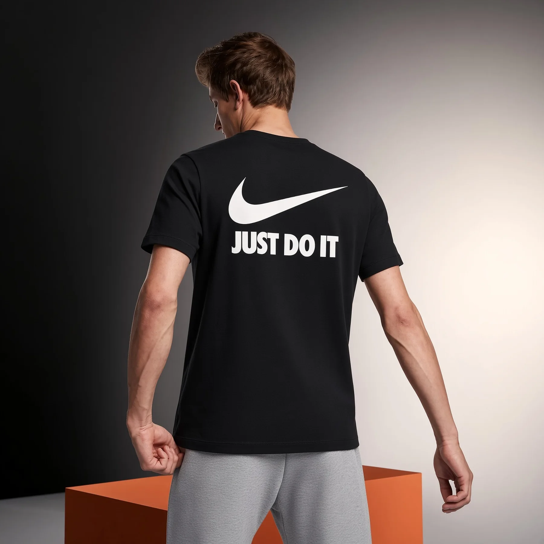 Футболка чоловіча Nike M Nsw Tee Just Do It Swoosh (AR5006-011)
