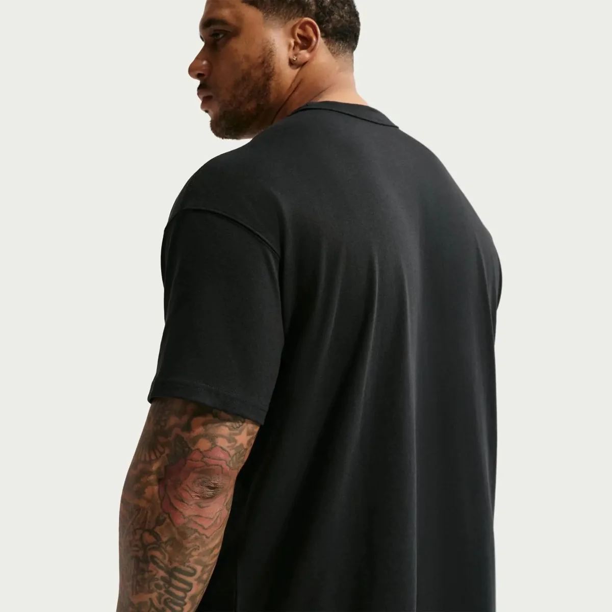 Футболка чоловіча NIKE M NSW TEE LSE PREM ESS SUST IH1121-010
