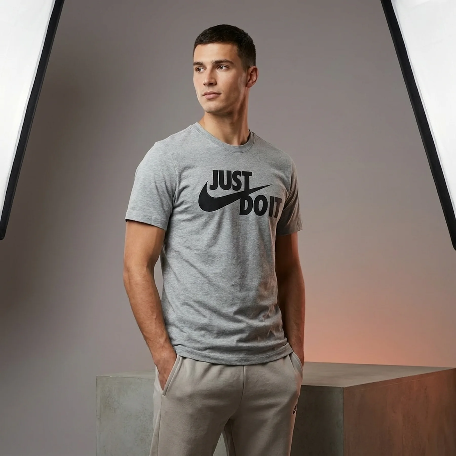 Футболка чоловіча Nike M Tee Grey (DX1989-063)
