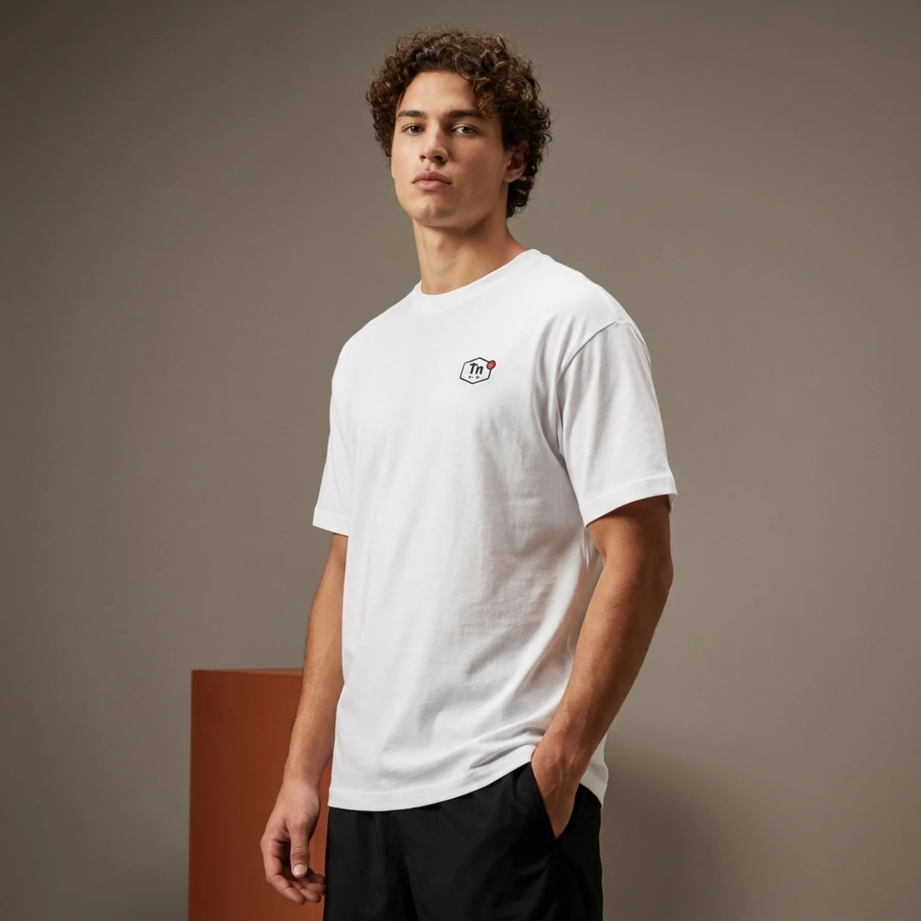 Футболка чоловіча Nike M90 Oc Festival White (HJ0750-100)
