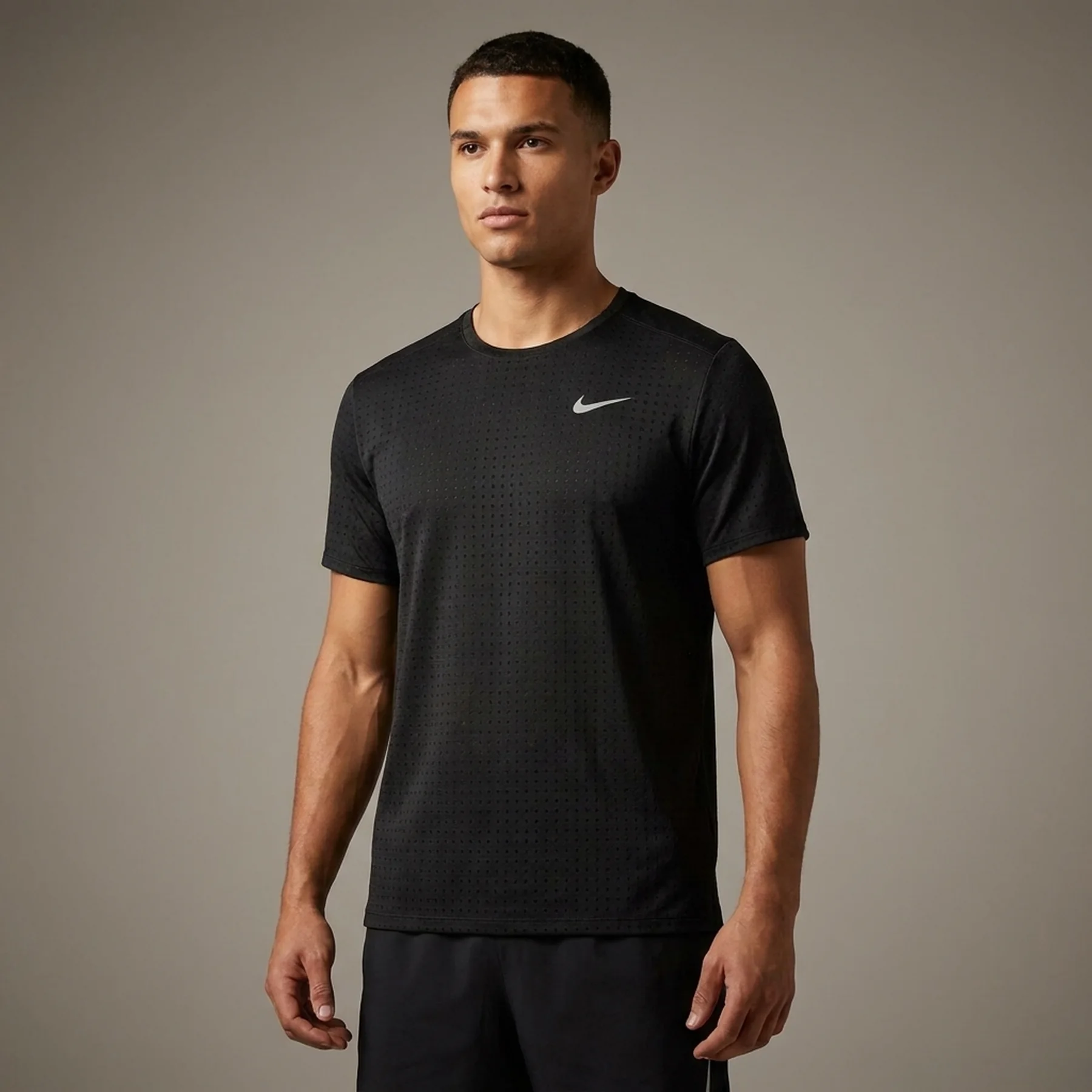 Футболка чоловіча Nike Miler Breathe Dri-Fit Short-Sleeve Running Top (HJ4181-010)