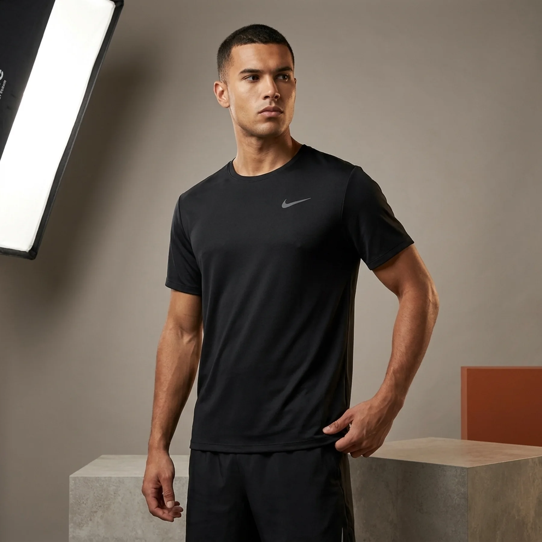 Футболка чоловіча Nike M Nk Df Uv Miler Ss (DV9315-010)