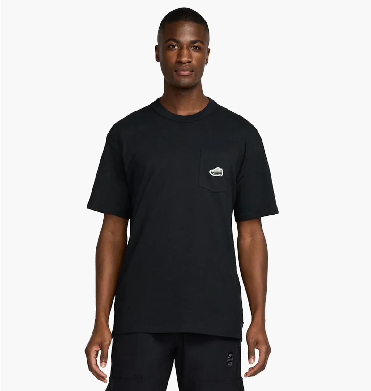 Футболка чоловіча Nike Nike M90 Snkr Patch (HJ0574-010) — Одяг