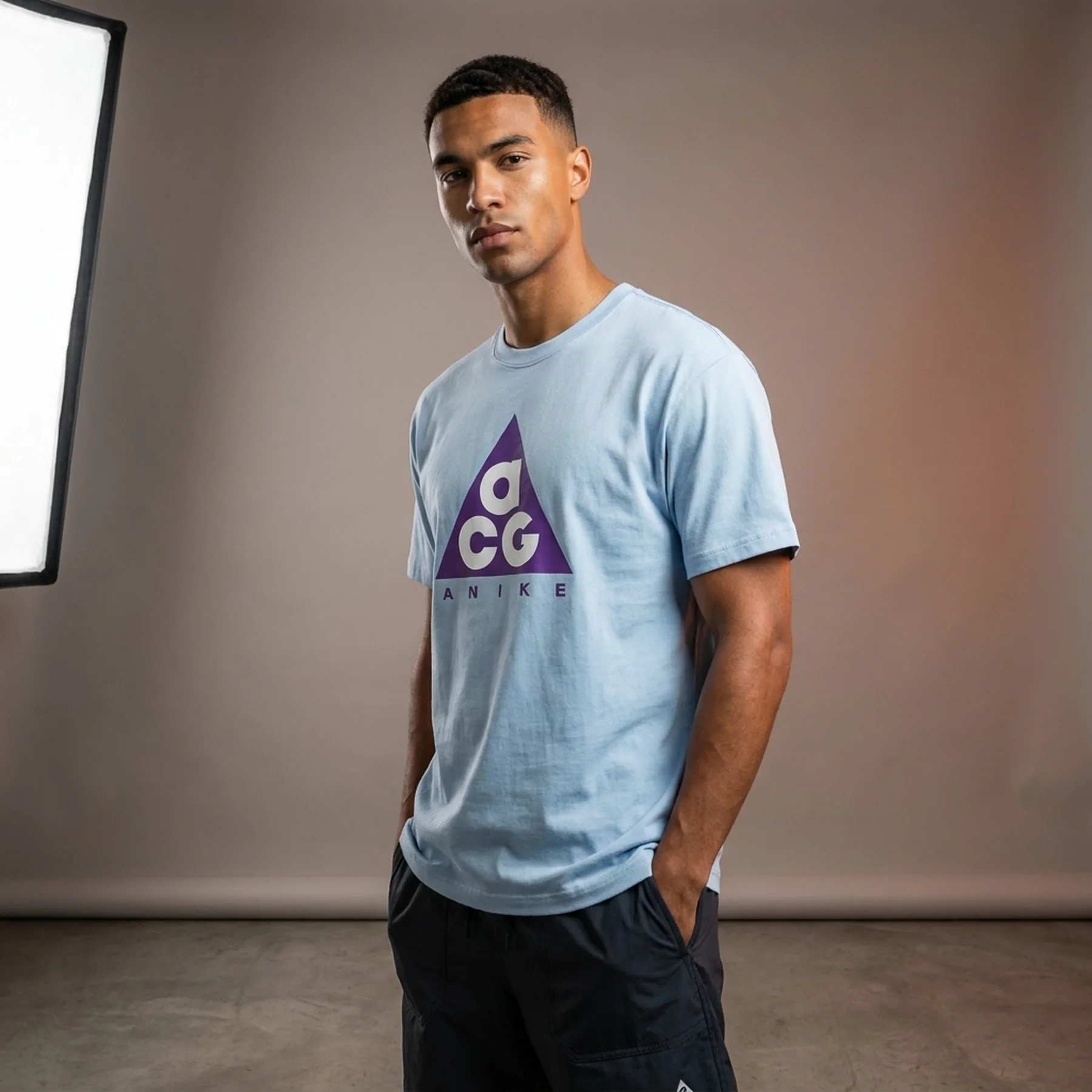 Футболка чоловіча Nike Nrg Acg Logo Giant Tee (CV1532-450)