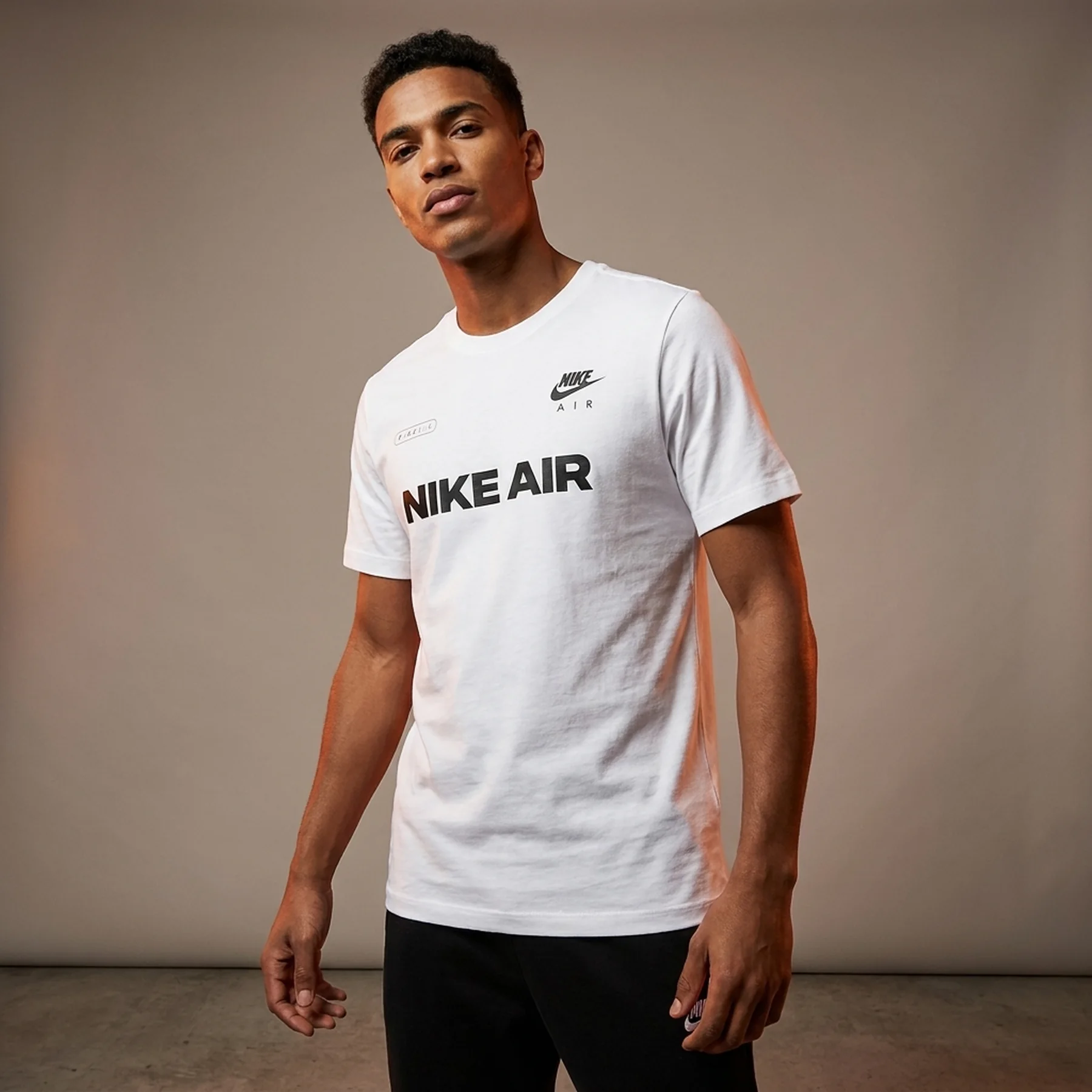 Футболка чоловіча Nike Nsw Air 1 Tee (DM6337-100)