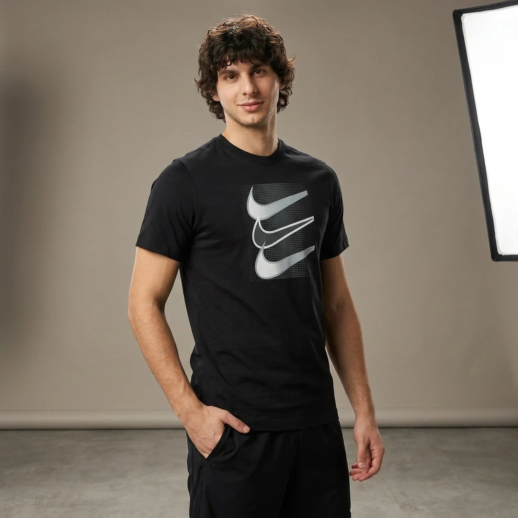 Футболка чоловіча Nike Nsw Tee 12Mo Swoosh (DZ5173-010)