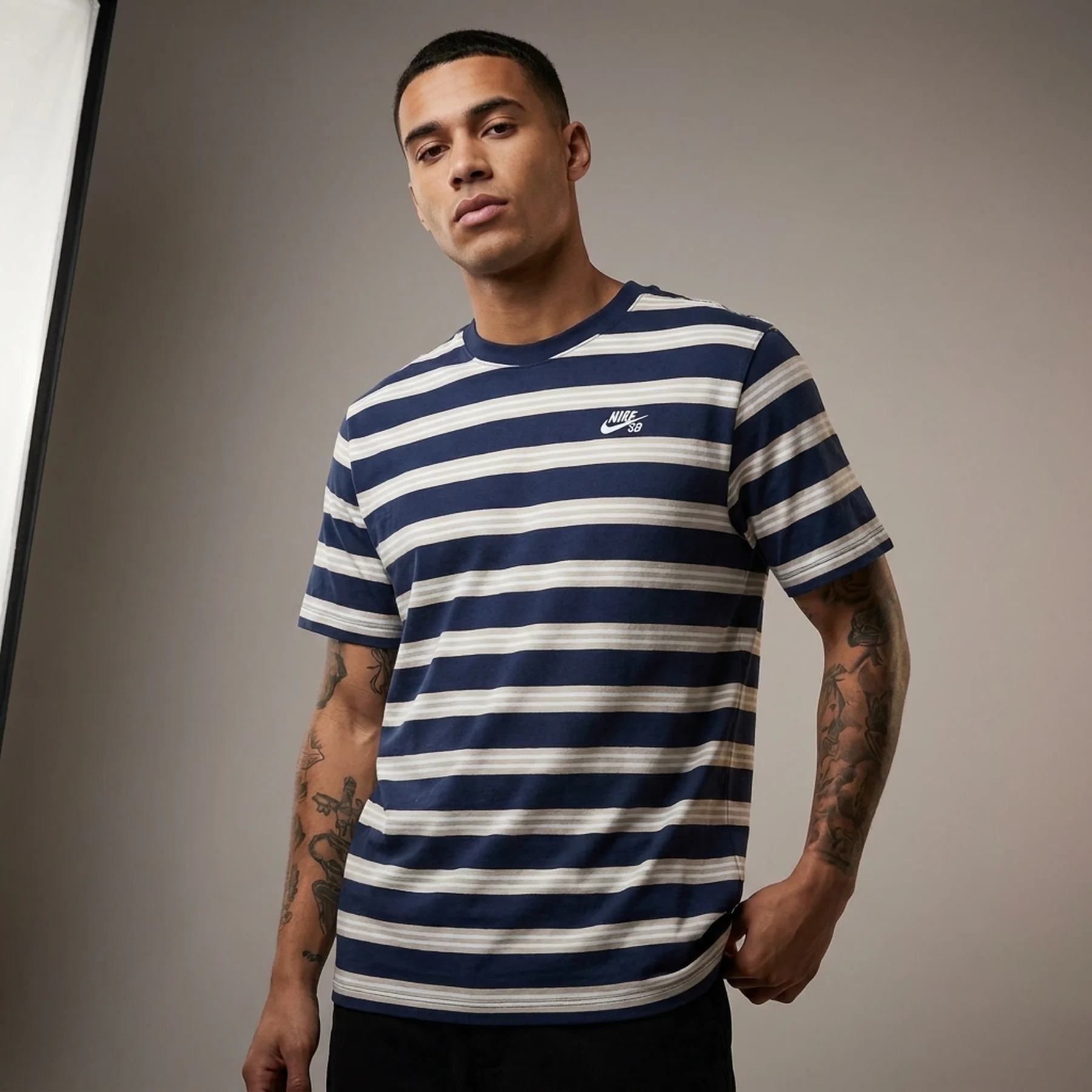 Футболка чоловіча Nike Sb Max90 Skate T-Shirt (FQ3711-410)
