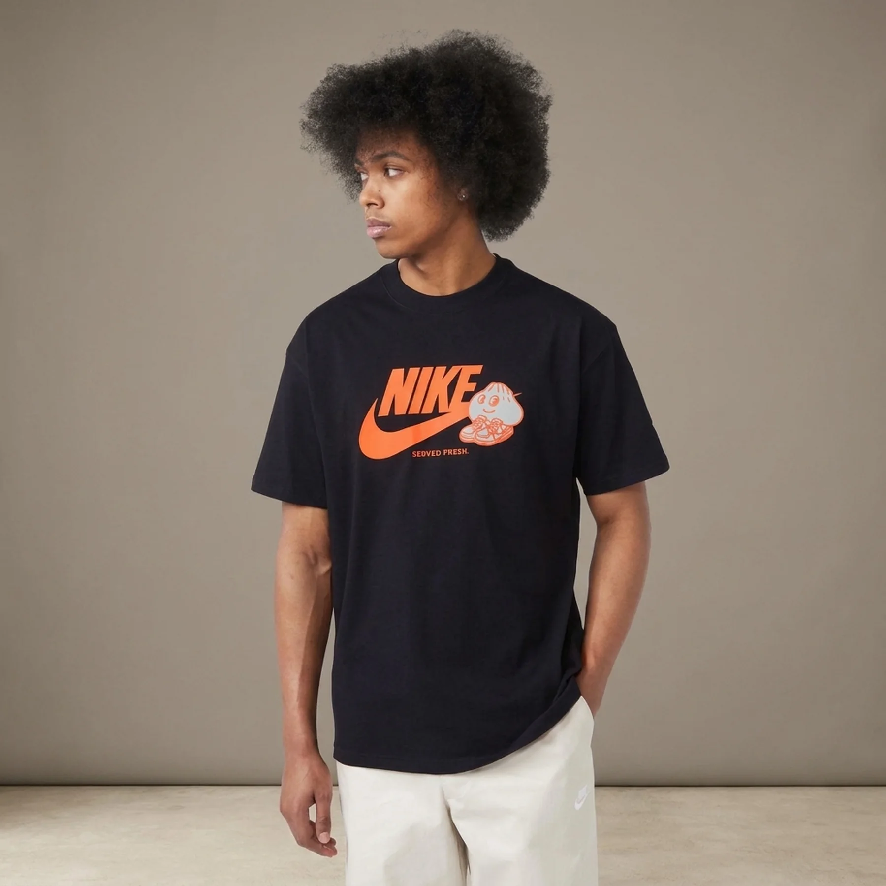 Футболка чоловіча Nike Sportswear (FB9803-010)