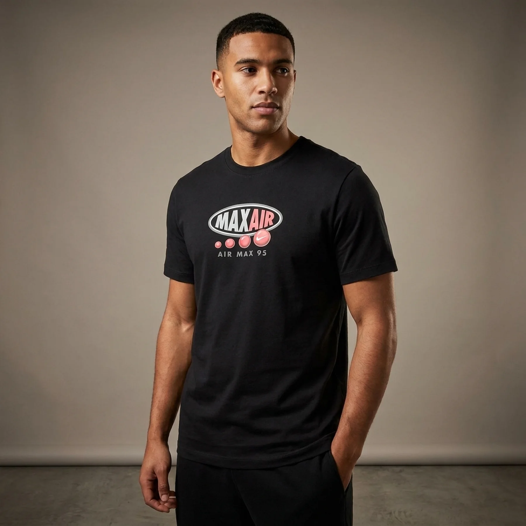 Футболка чоловіча Nike Sportswear Max90 T-Shirt Black (FZ7981-010)