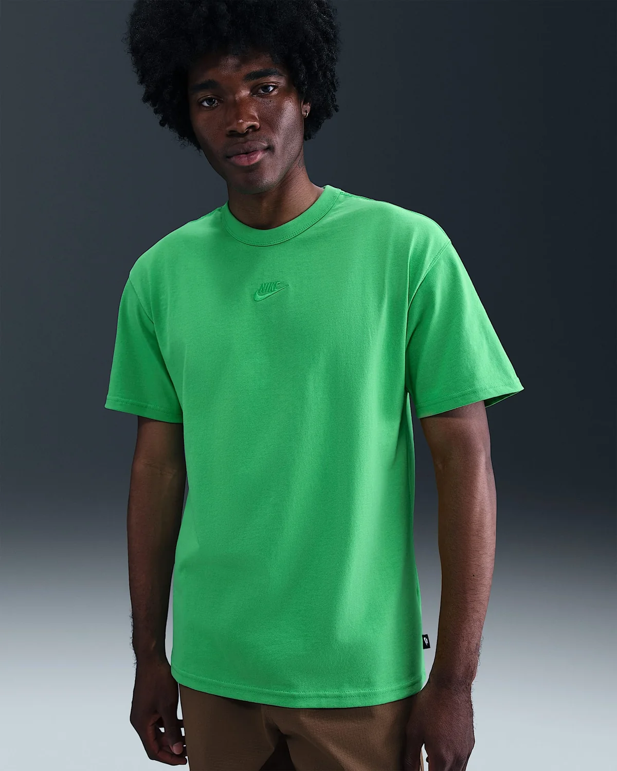 Футболка чоловіча Nike Sportswear Premium Essential Tee Green (DO7392-388)
