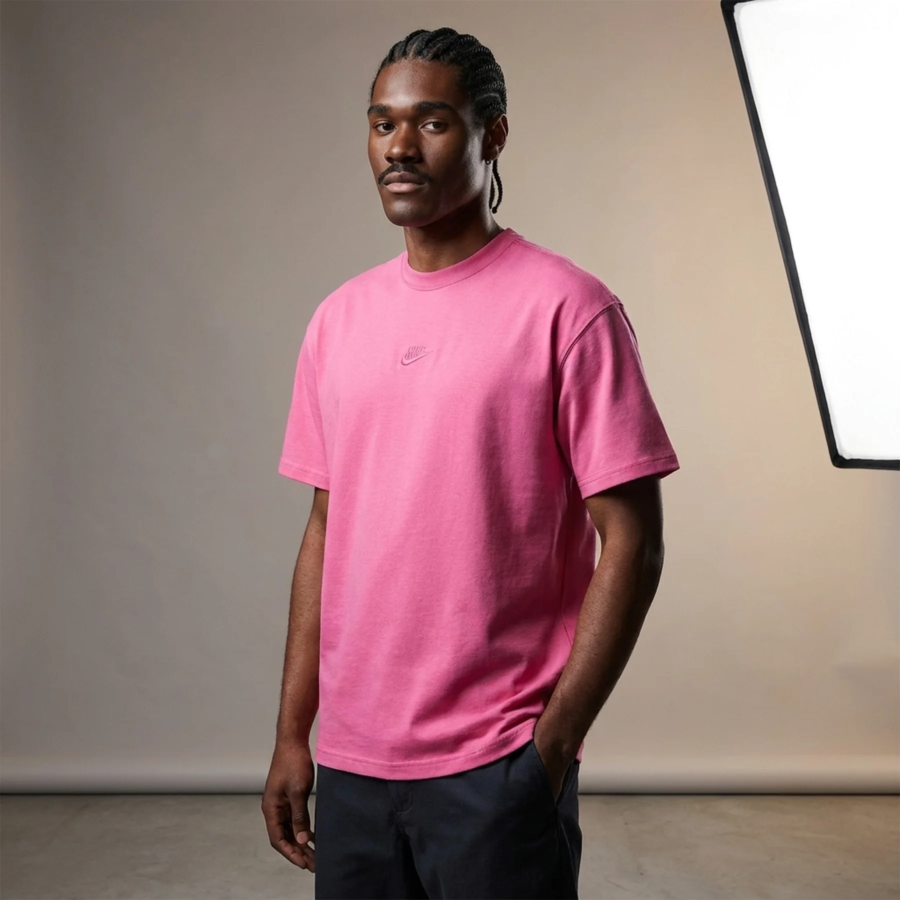 Футболка чоловіча Nike Sportswear Premium Essential Tee Pink (DO7392-623)