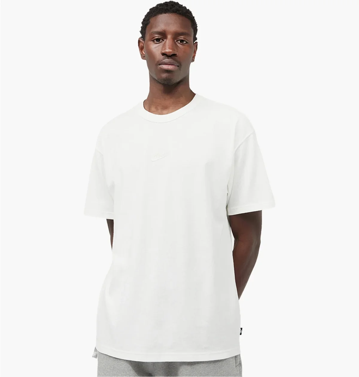 Футболка чоловіча Nike Sportswear Premium Essentials T-Shirt (DO7392-101) — Одяг