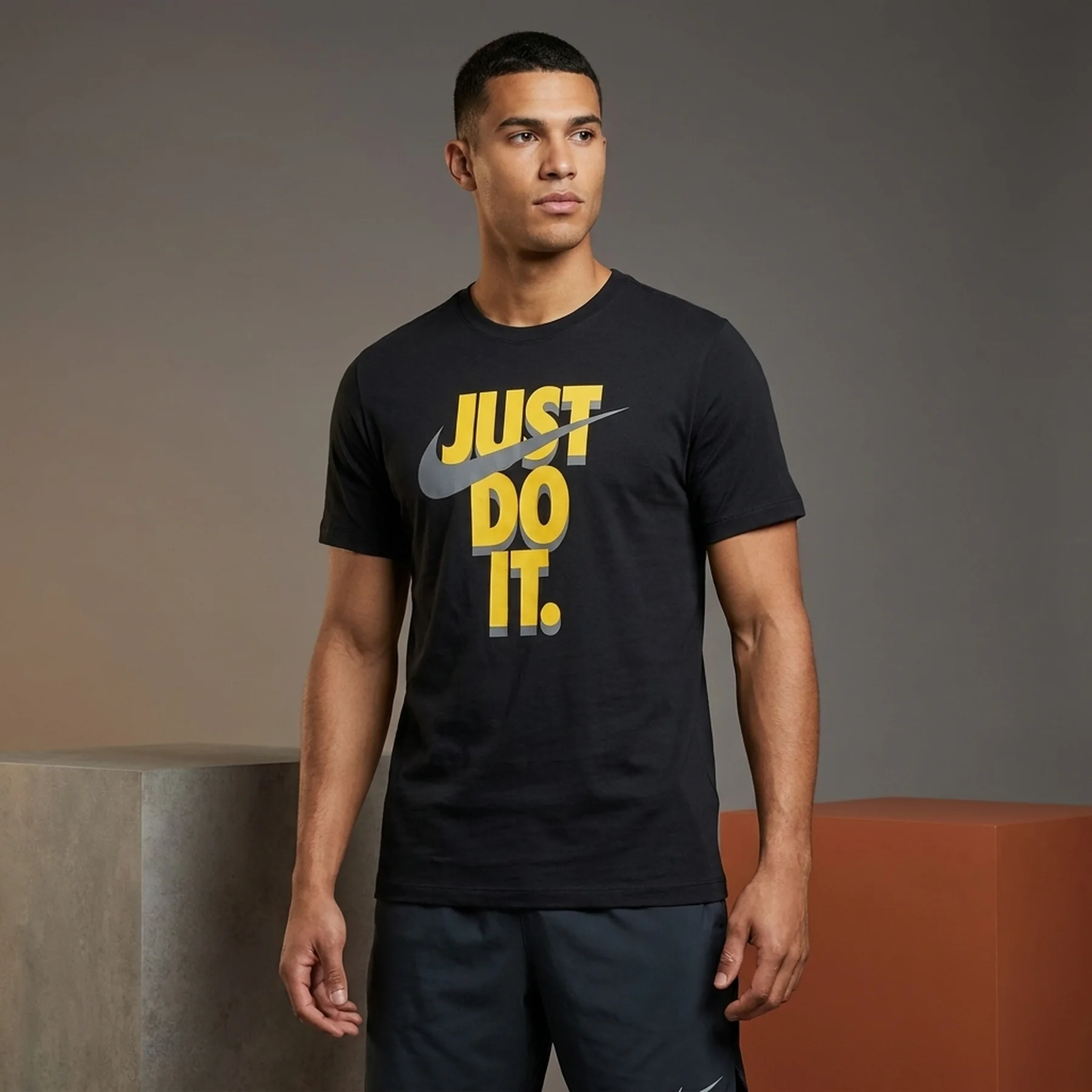 Футболка чоловіча Nike Sportswear Swoosh Just Do It (HJ0554-010)