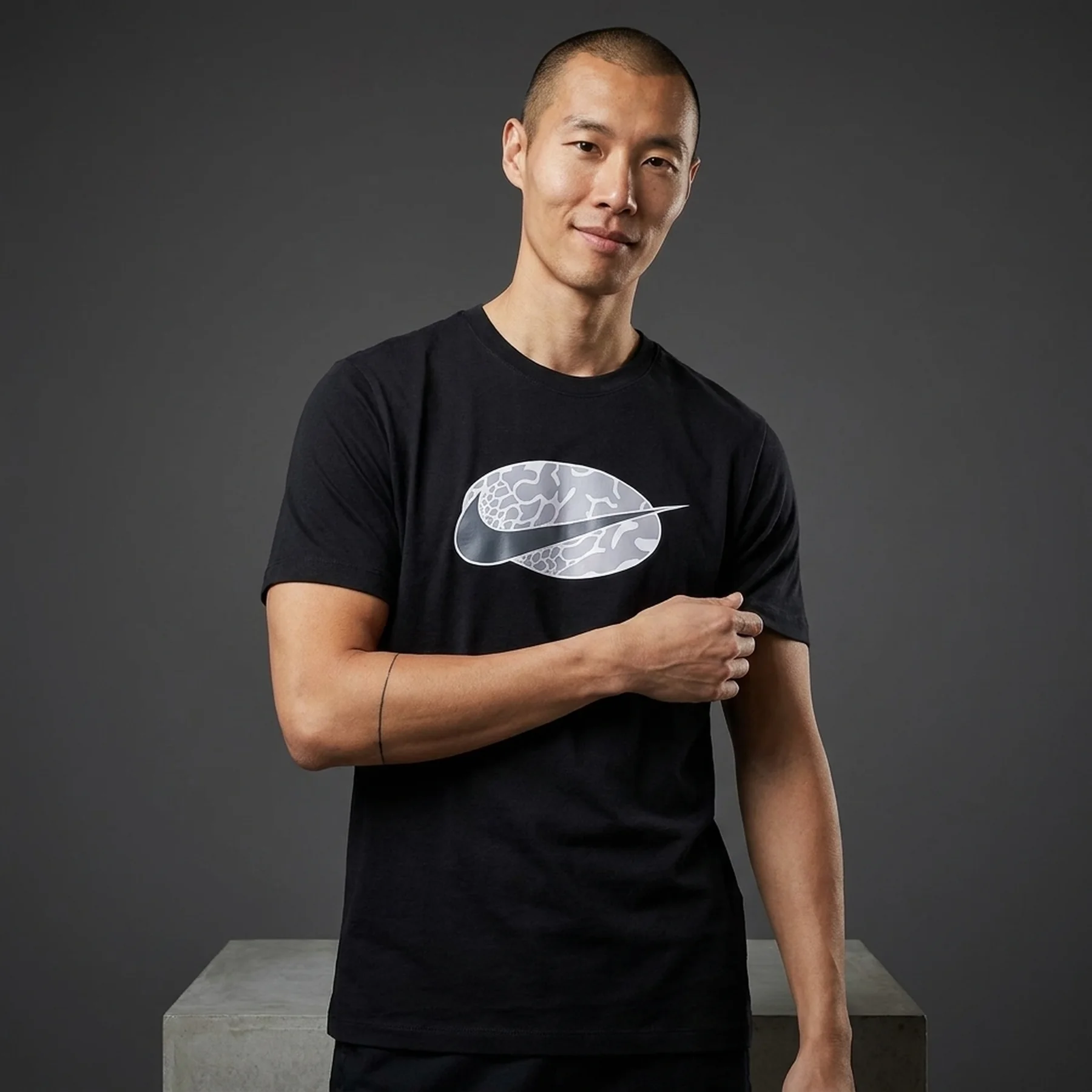 Футболка чоловіча Nike Sportswear T-Shirt (FQ5929-010)