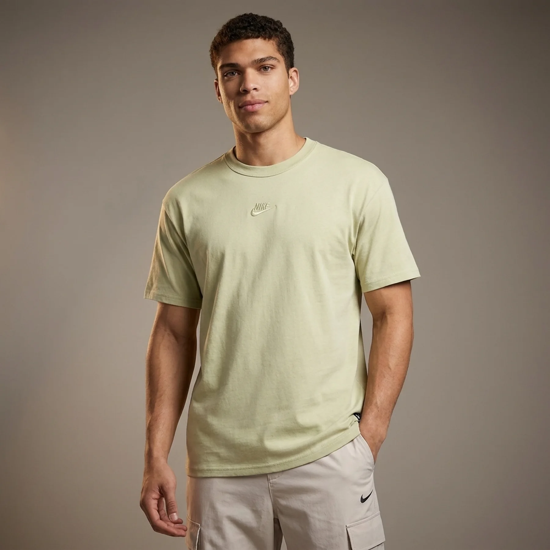 Футболка чоловіча Nike Sw Premium Essential Yellow (DO7392-371)