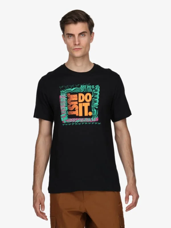 Футболка чоловіча Nike T-Shirt Sportswear (FQ3772-010)