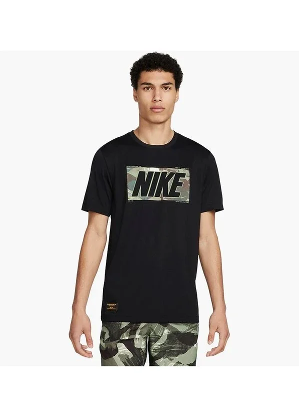 Футболка чоловіча Nike T-Shirt Sportswear (FQ3885-010)