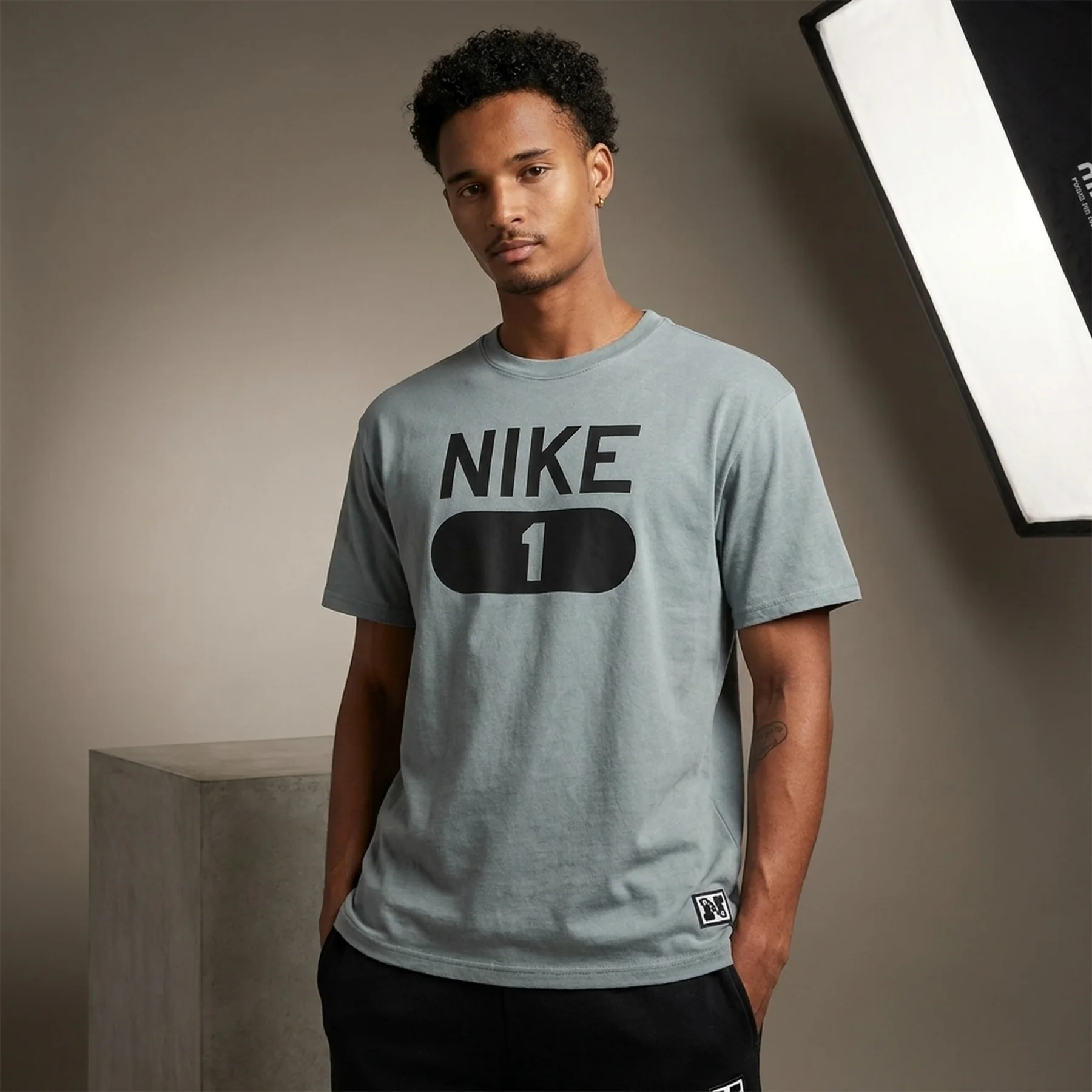 Футболка чоловіча Nike Tee Gym Culture Grey (HJ3626-084)