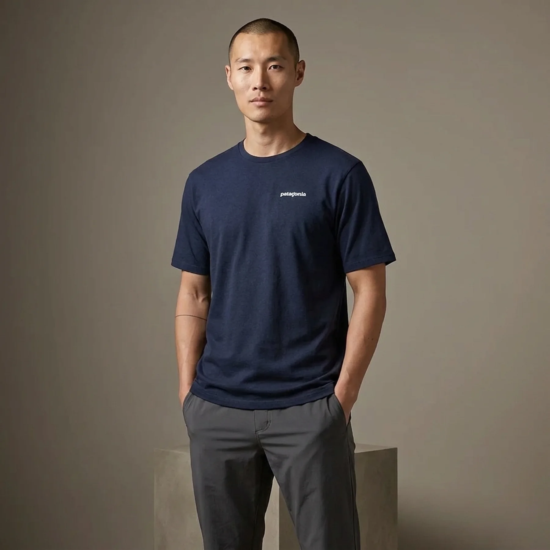 Футболка чоловіча Patagonia P-6 Logo Responsibili -Tee Blue (NENA38504)
