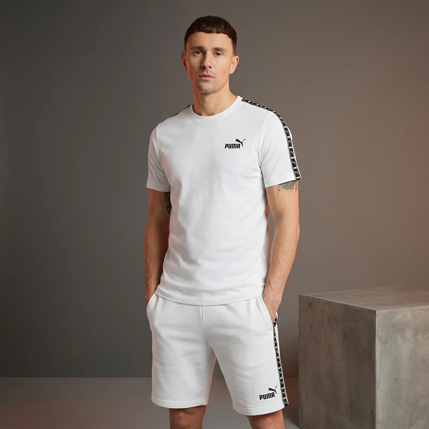 Футболка чоловіча Puma Ess Tape Tee (68467402)