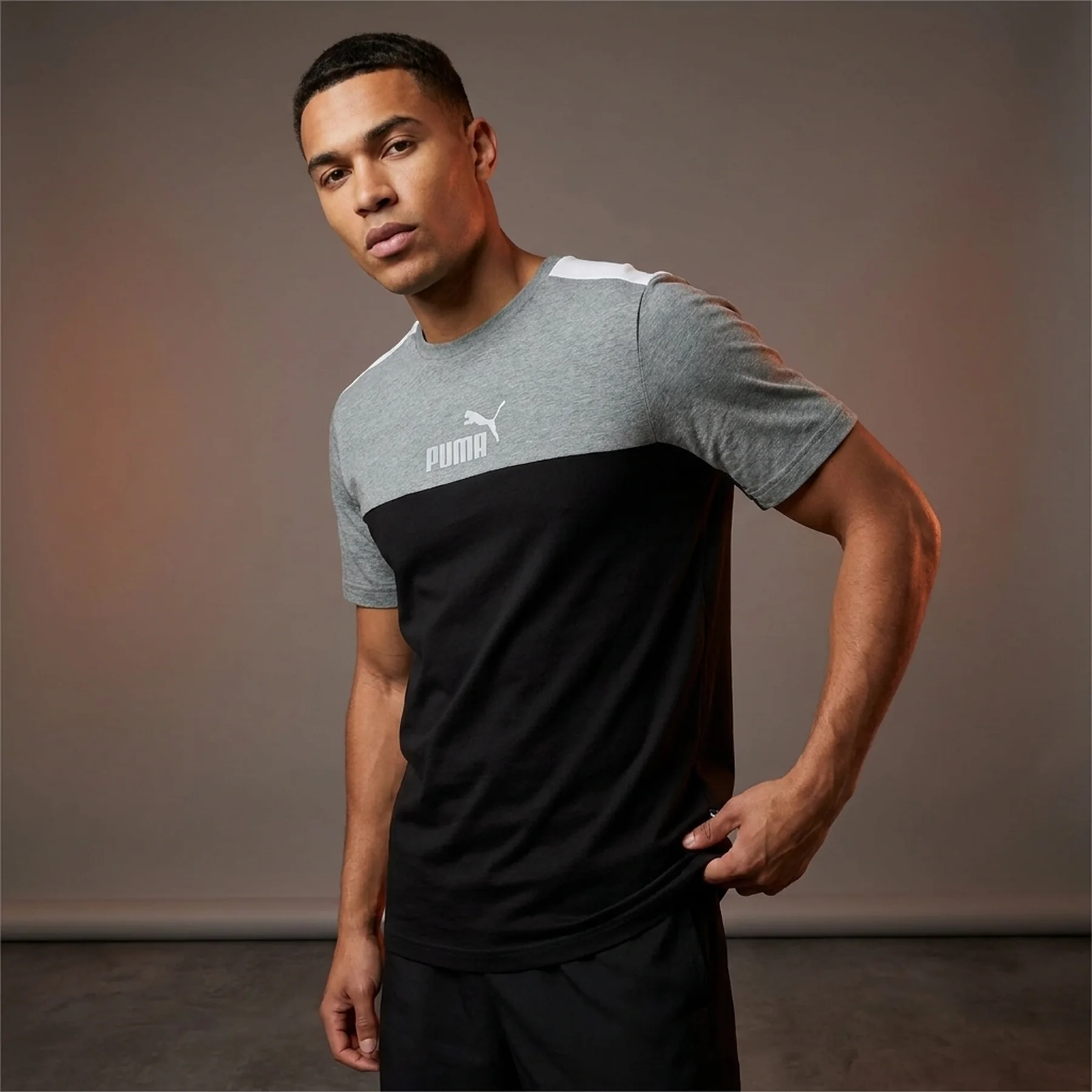 Футболка чоловіча Puma Essentials+ Block Black/Grey (847426-01)