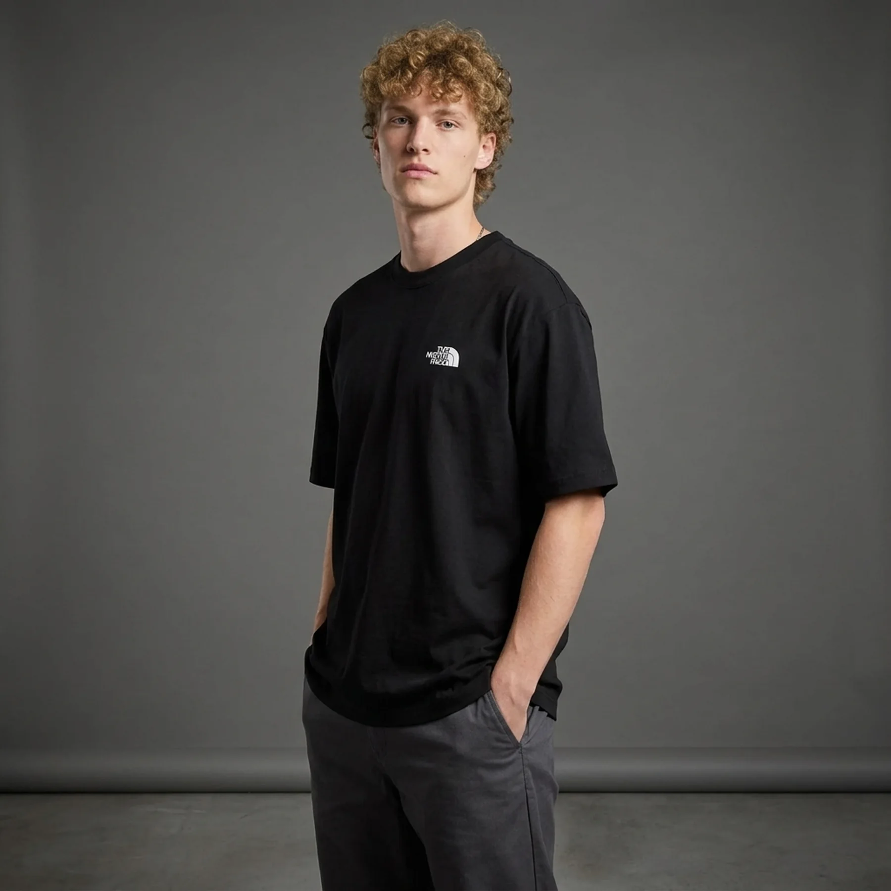 Футболка чоловіча The North Face Essentials Oversize Tee Black (0A87NRJK31)