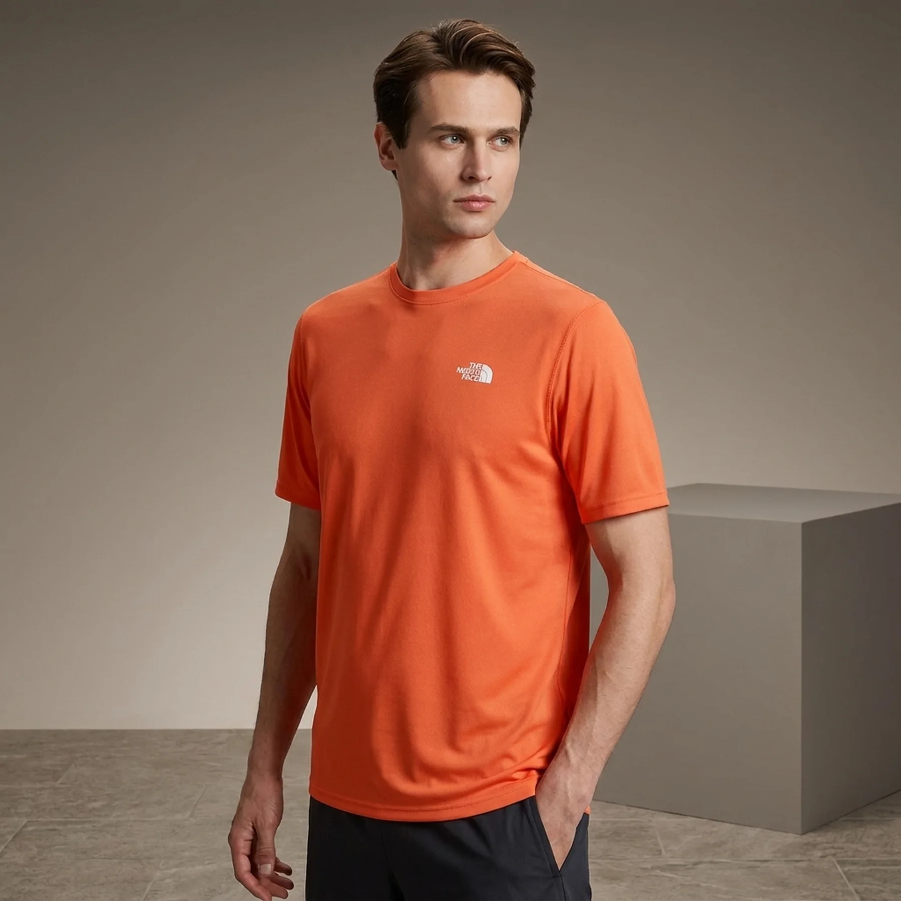 Футболка чоловіча The North Face Olling Sun Packable 7 Inseam Shorts Orange (NF0A3T2Q21L)