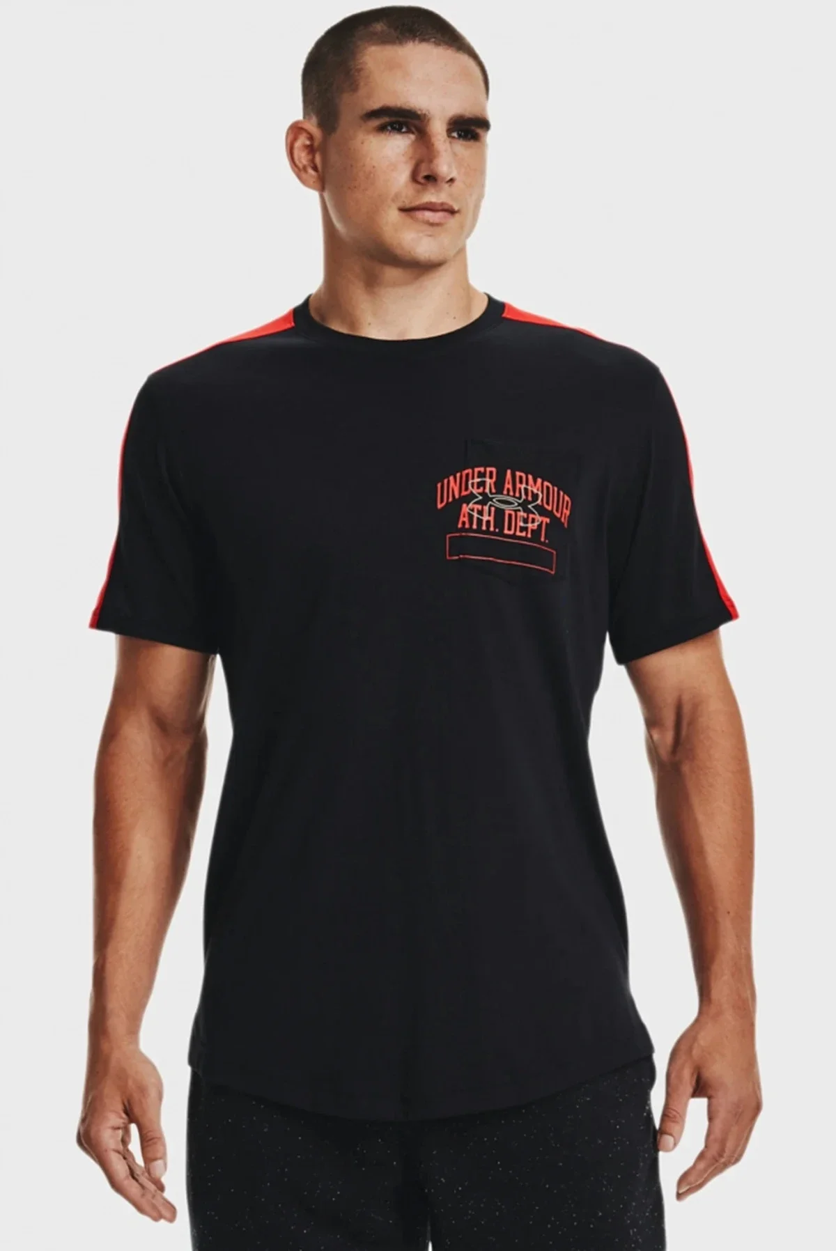 Футболка чоловіча Under Armour T-Shirt Ua Athletic Dept Pocket Tee-Blk Black (1370979-001)