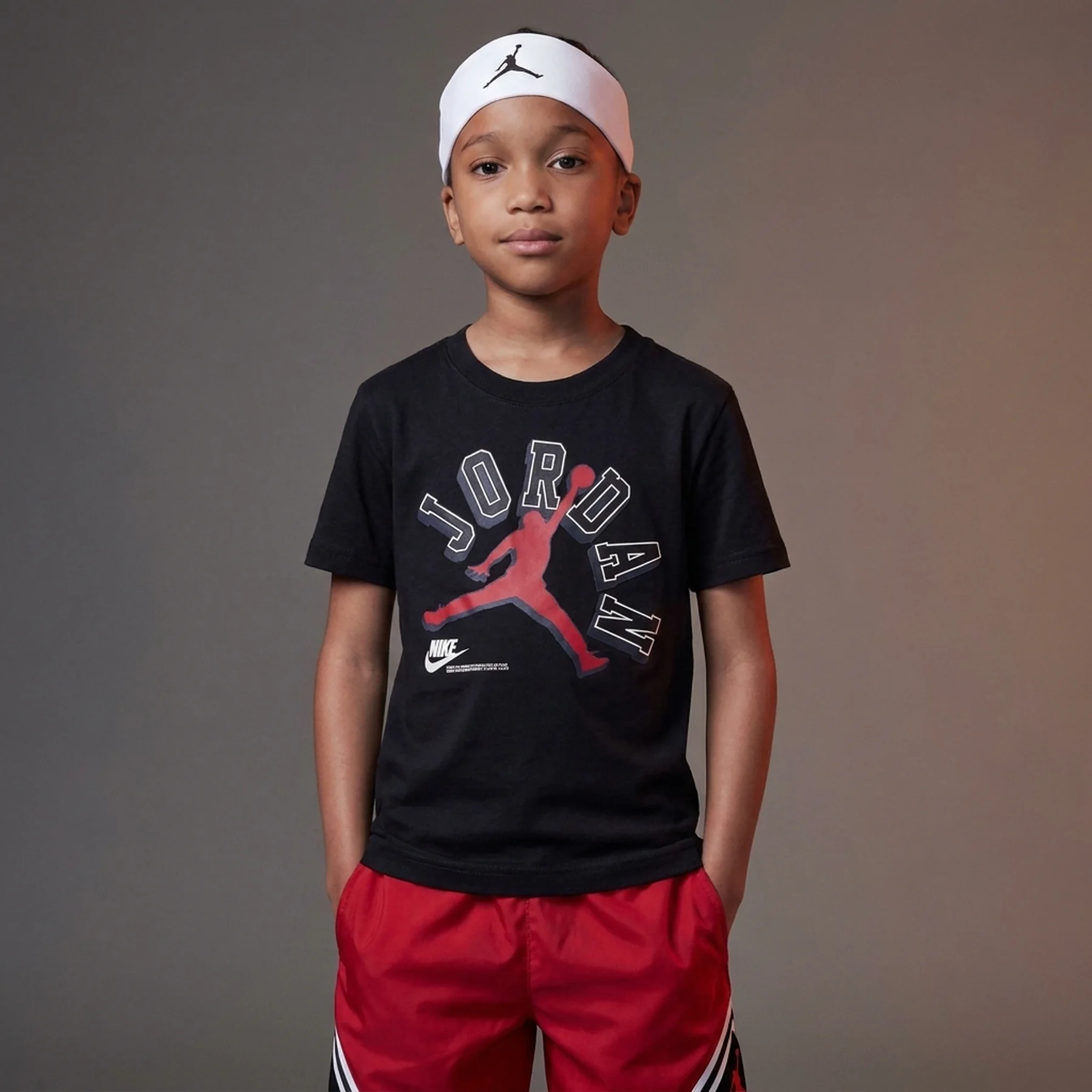 Футболка дитяча Jordan Varsity Jumpman Graphic T- Shirt Black (85C612-023)