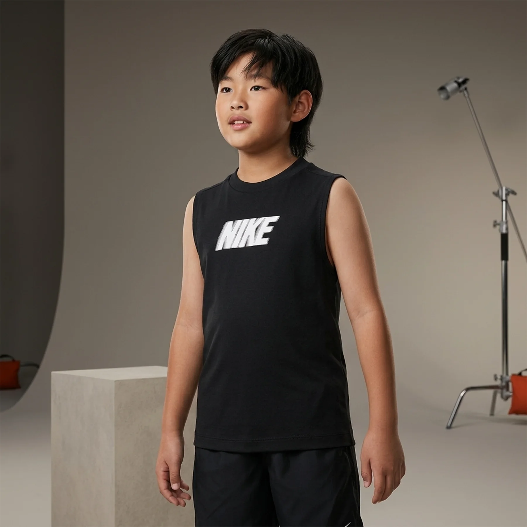 Футболка дитяча Nike Dri-Fit Multi+ Big Kids Sleeveless Training Top (FB1281-010)