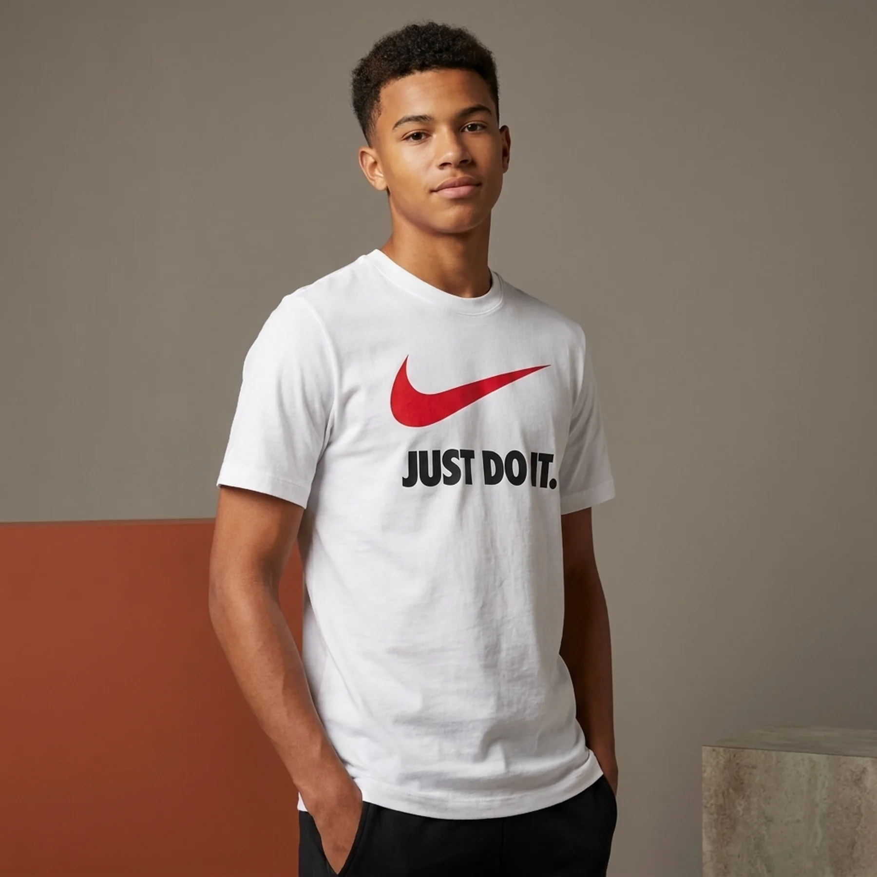Футболка підліткова Nike B Nsw Tee Jdi Swoosh (AR5249-063)