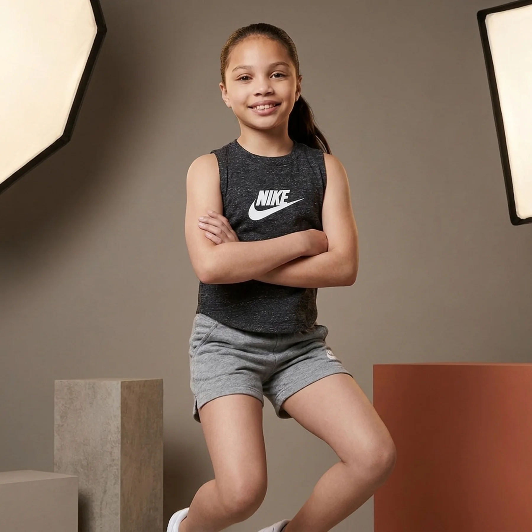 Футболка дитяча Nike Sportswear (DO7161-010)