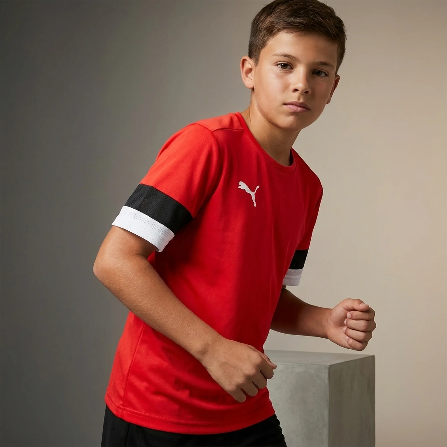 Футболка Puma teamRISE Jersey Jr червоний 116 см (704938-01)