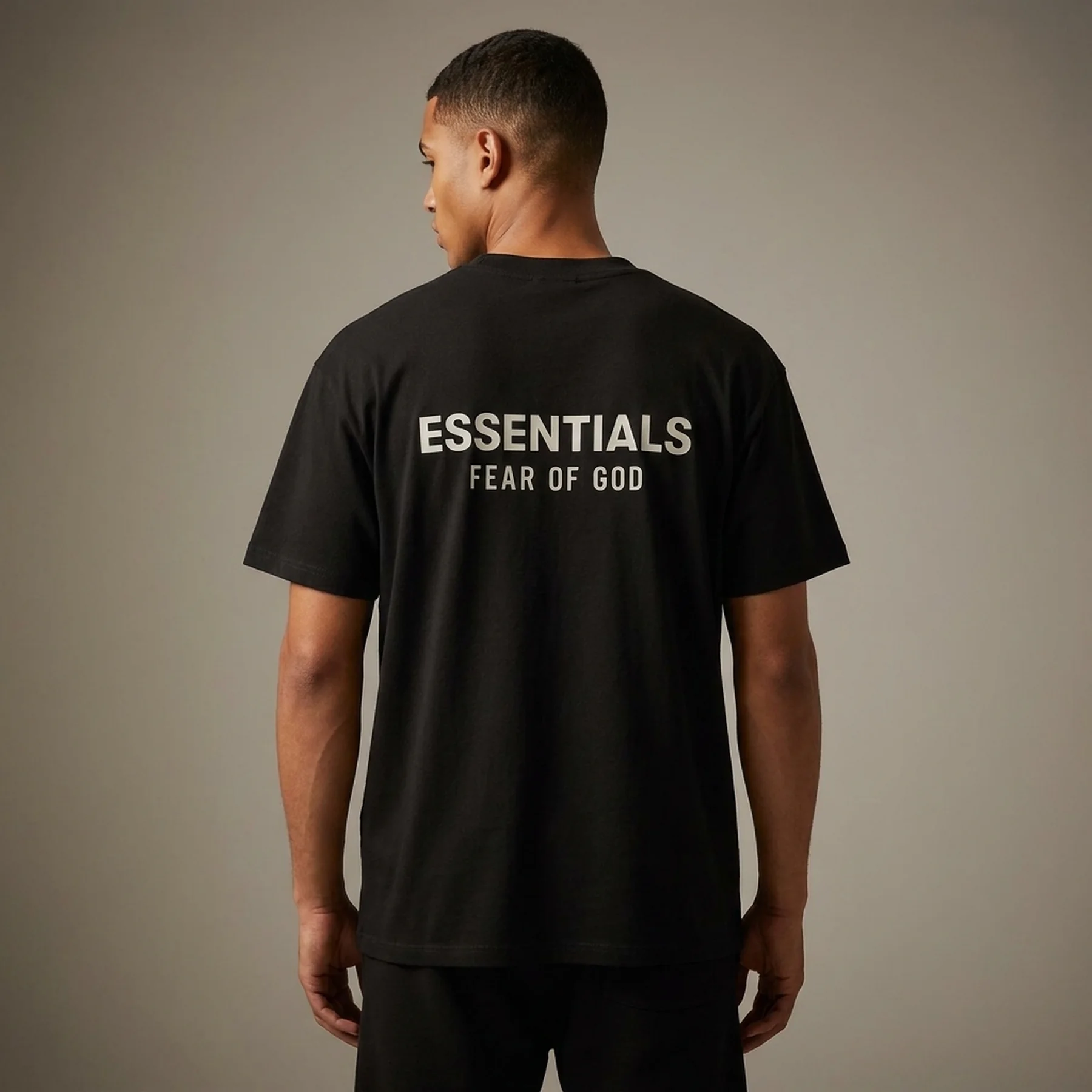 Футболка Fear Of God Essentials Classic Fit Black T-Shirt Essentials