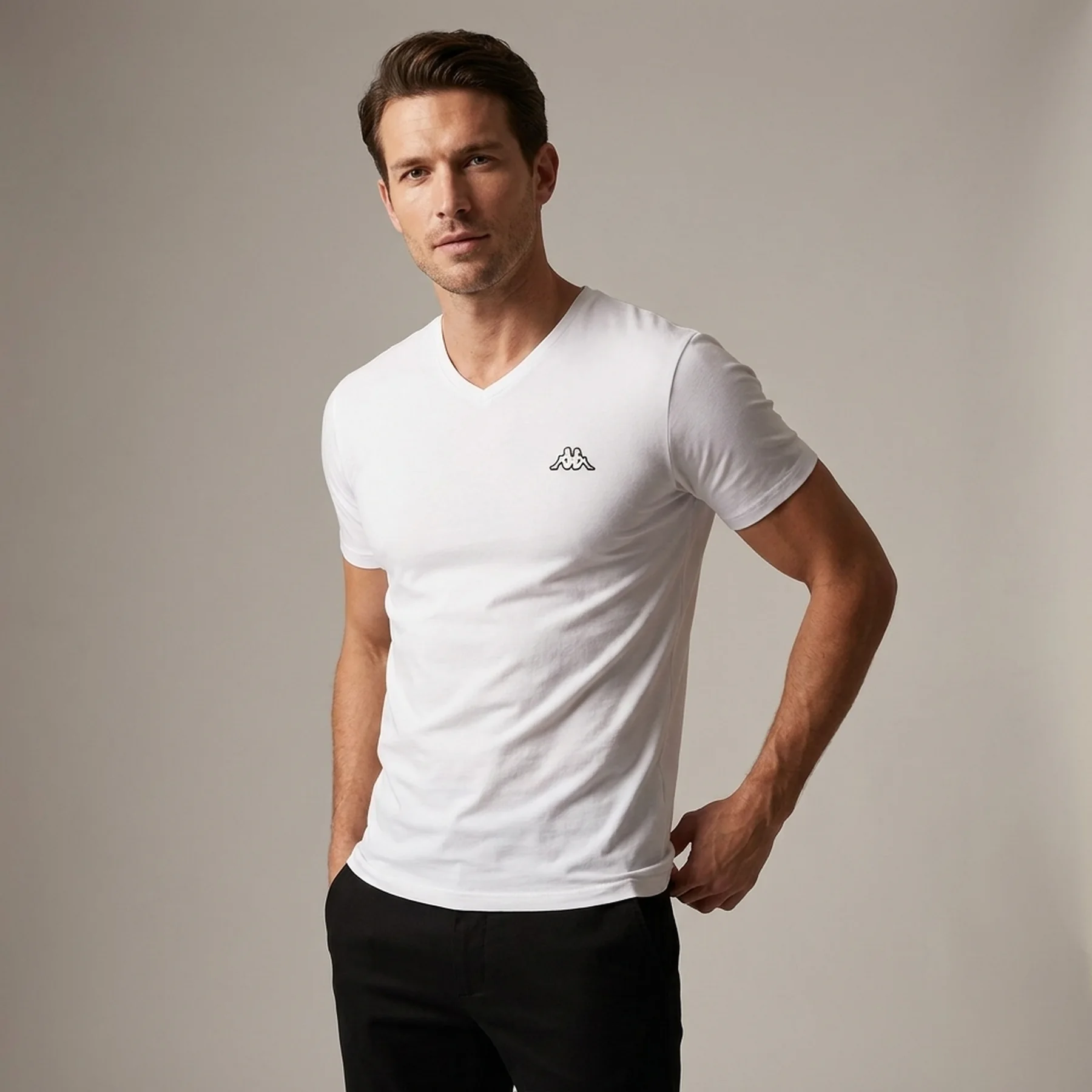 Футболка Kappa T-shirt Mezza Manica Scollo V білий Чол M