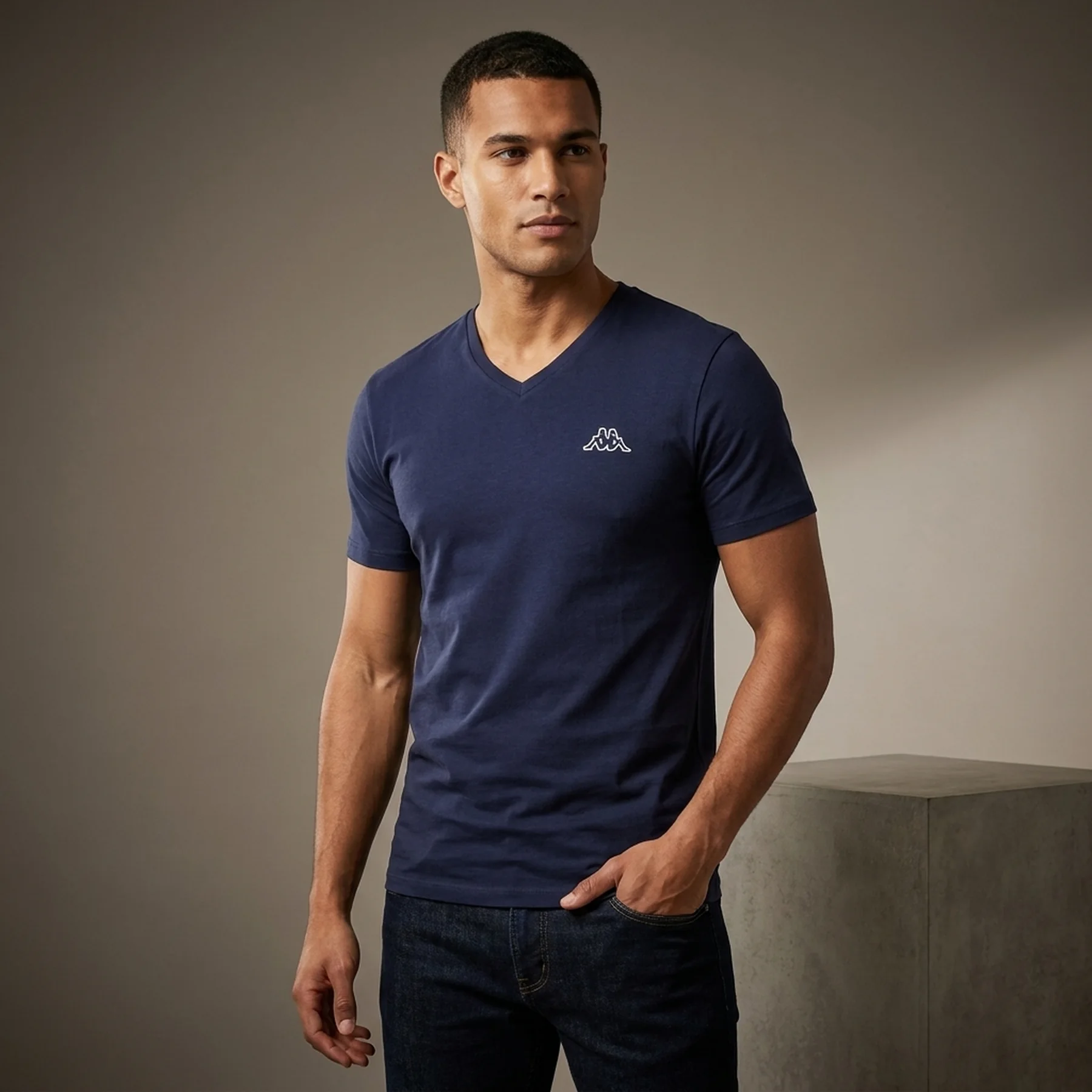 Футболка Kappa T-shirt Mezza Manica Scollo V темно-синій Чол L (K1311 BluNavy)