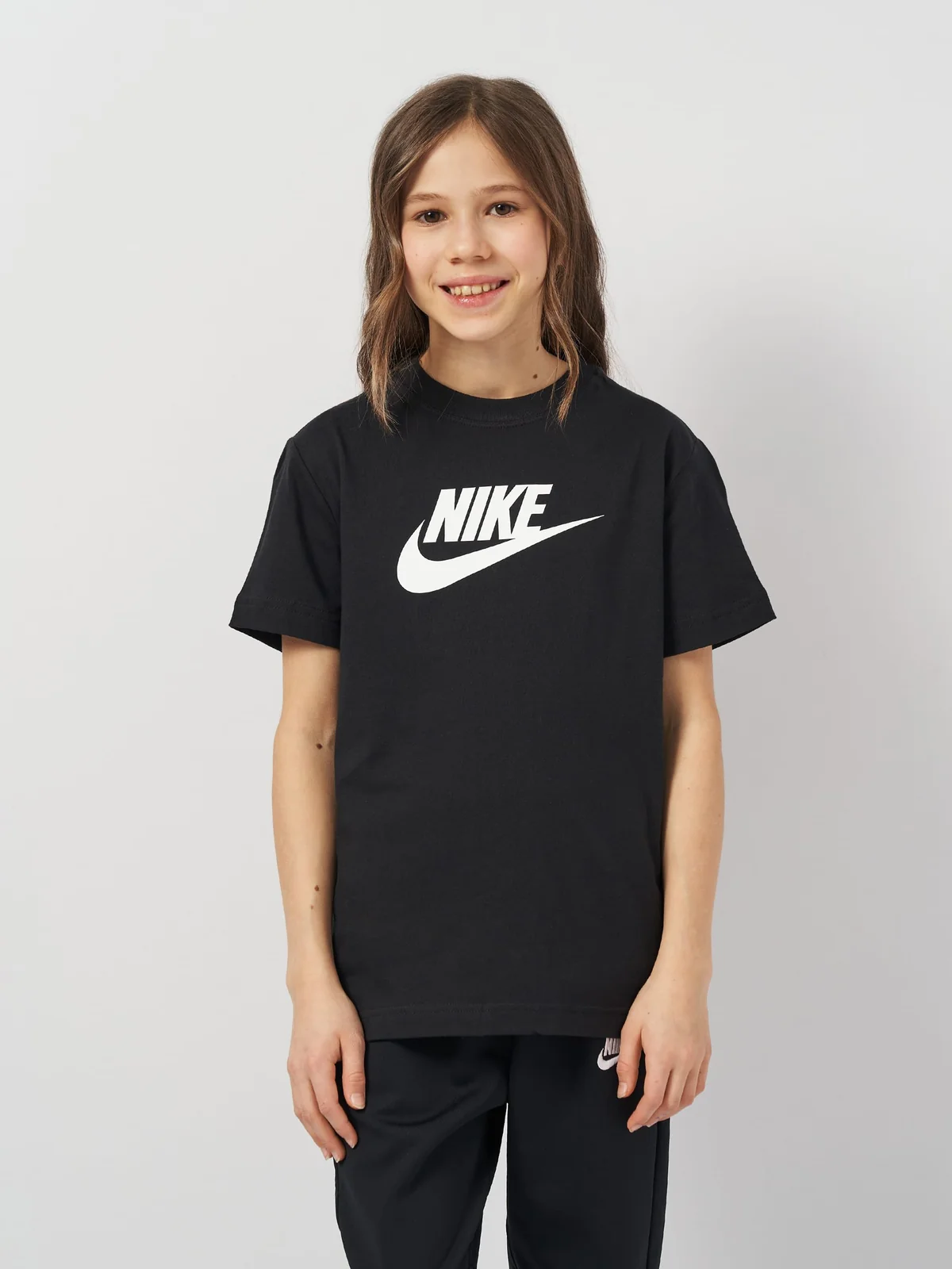 Футболка підліткова Nike Sportswear Futura T-Shirt (FD0928-010)