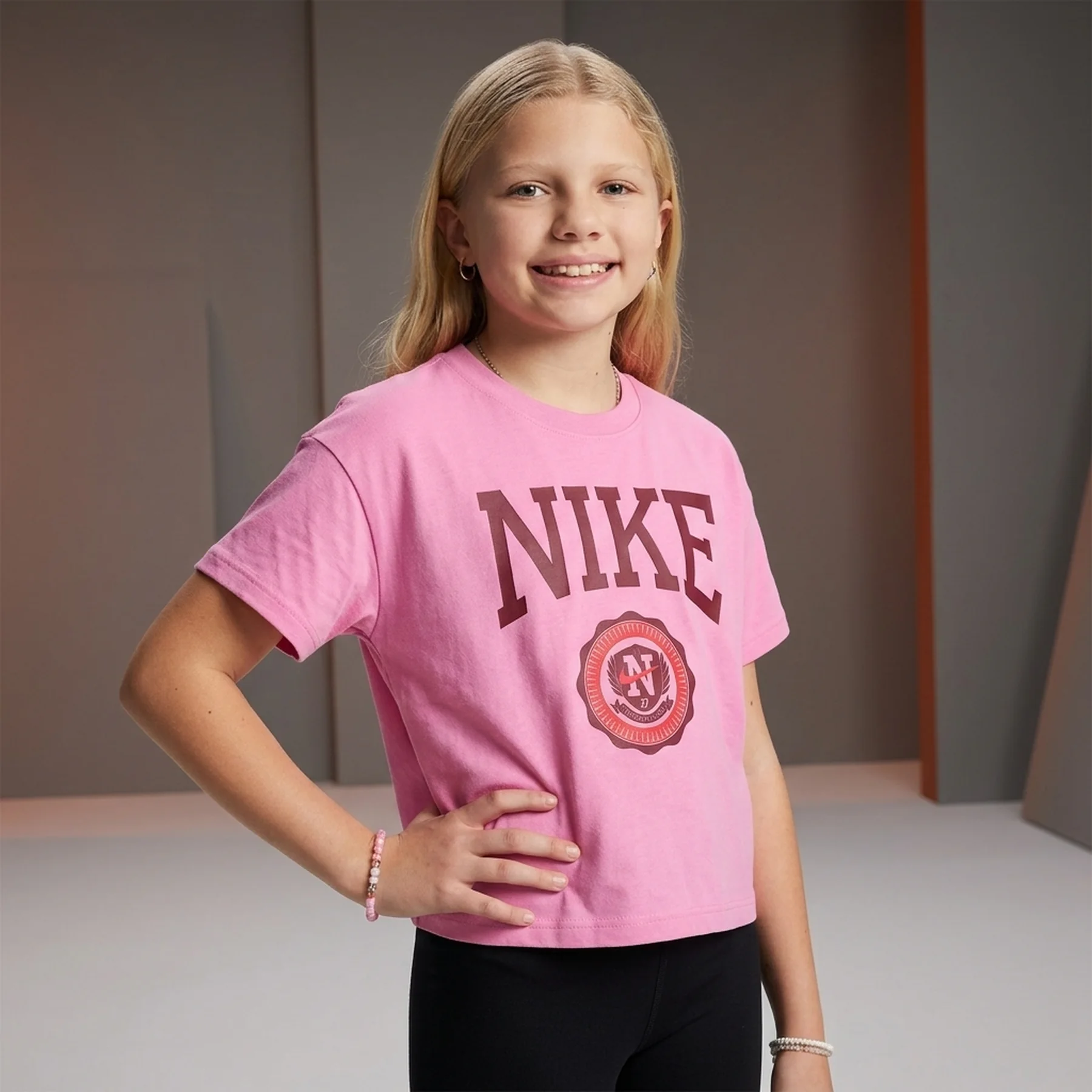 Футболка підліткова Nike Sportswear T-Shirt (HM6303-646)