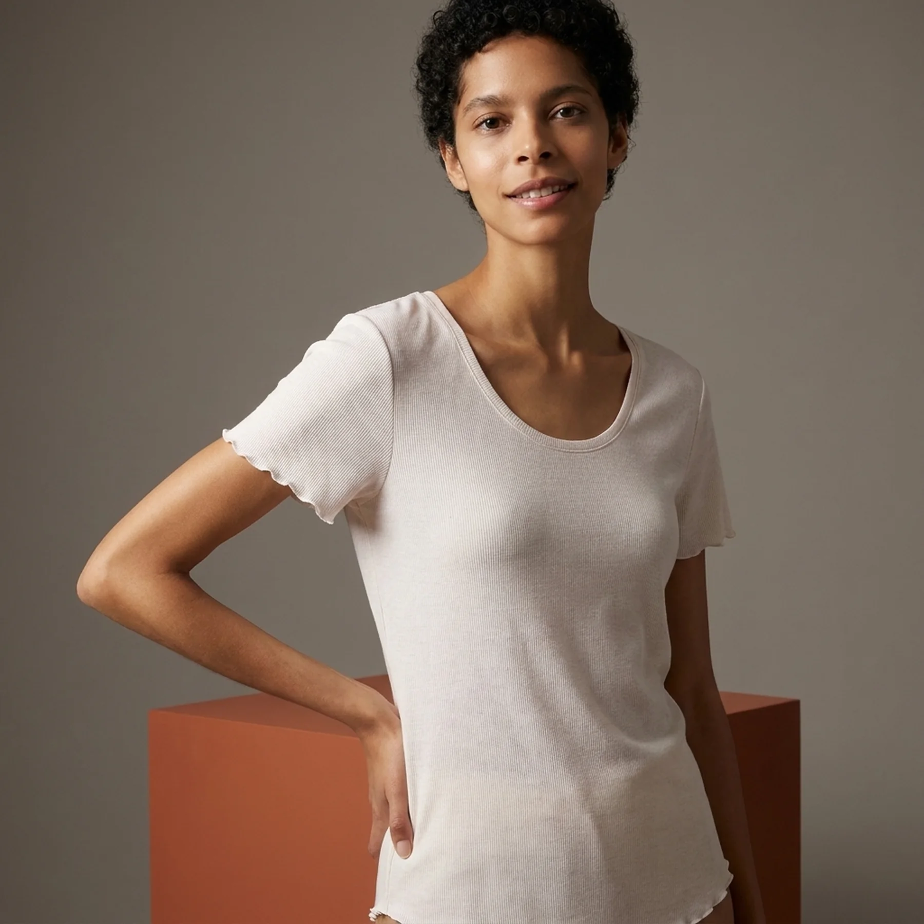 Футболка UNIQLO в рубчик 1159811315