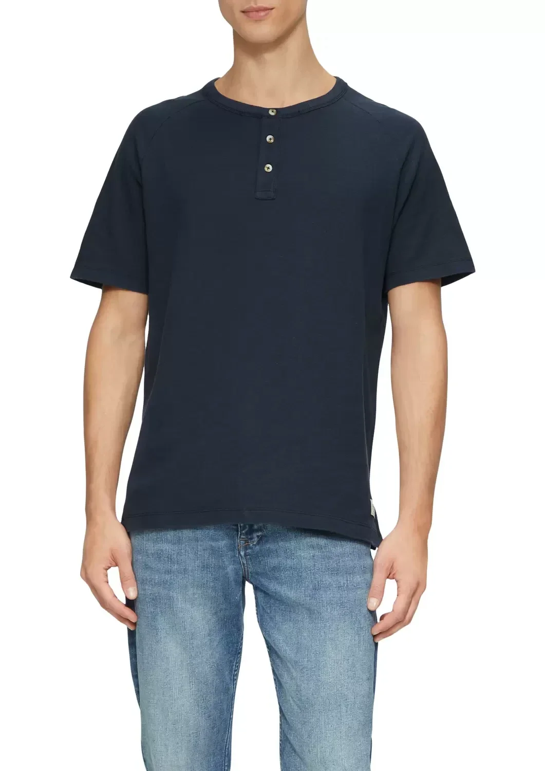 Футболка Waffle Henley Neck T-Shirt 2161840-5852 s.Oliver L Темно-синій