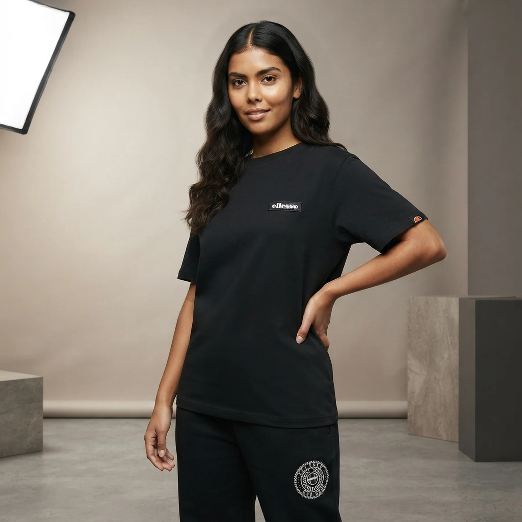 Футболка жіноча Ellesse T-Shirt Tolin (SGR17945-011)