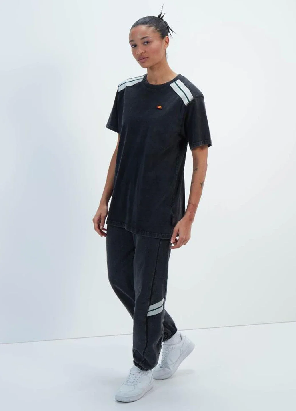 Футболка жіноча Ellesse Tee Shirt (SGT19152-011)