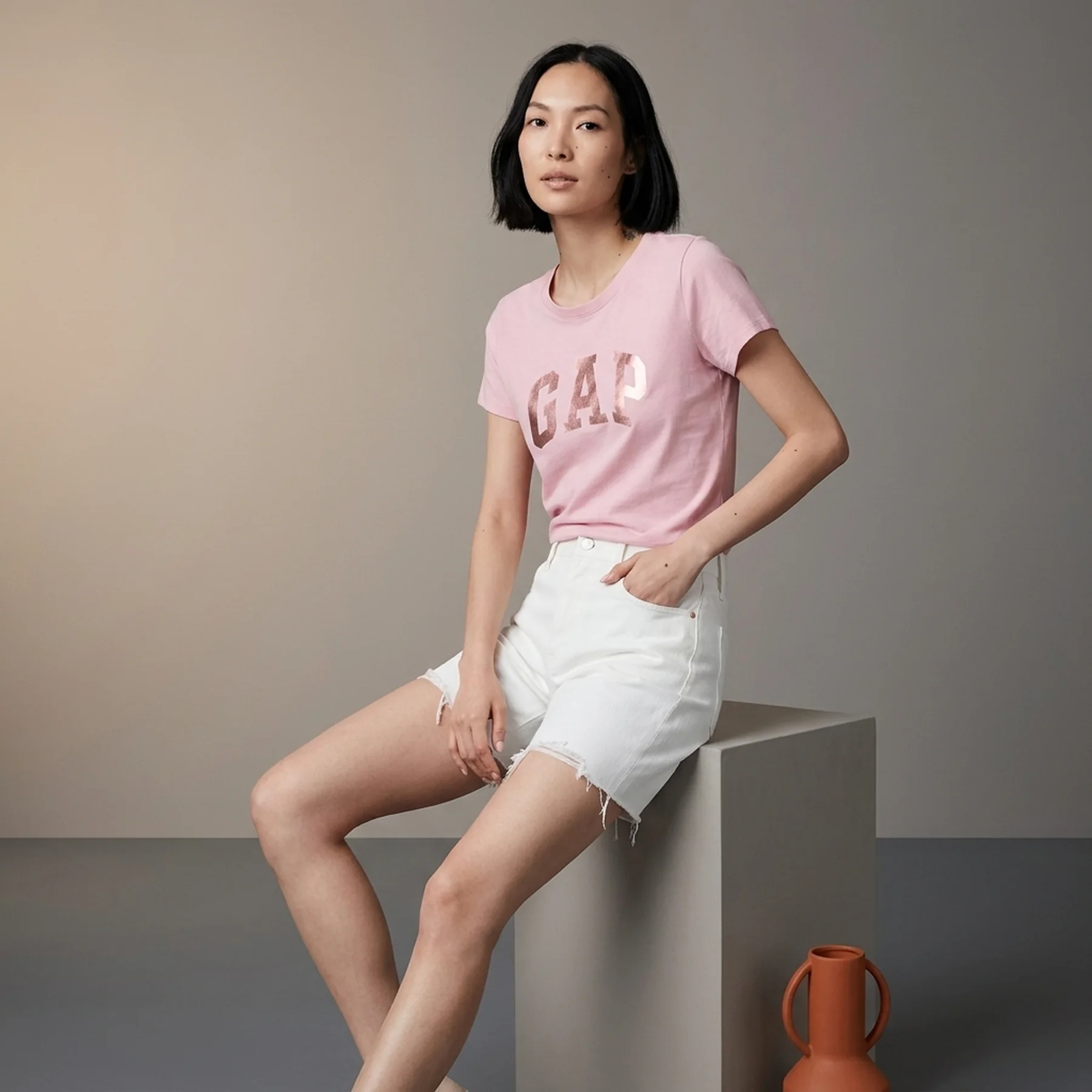 Футболка жіноча Gap Ss Clsc Tee Pink (268820-72)