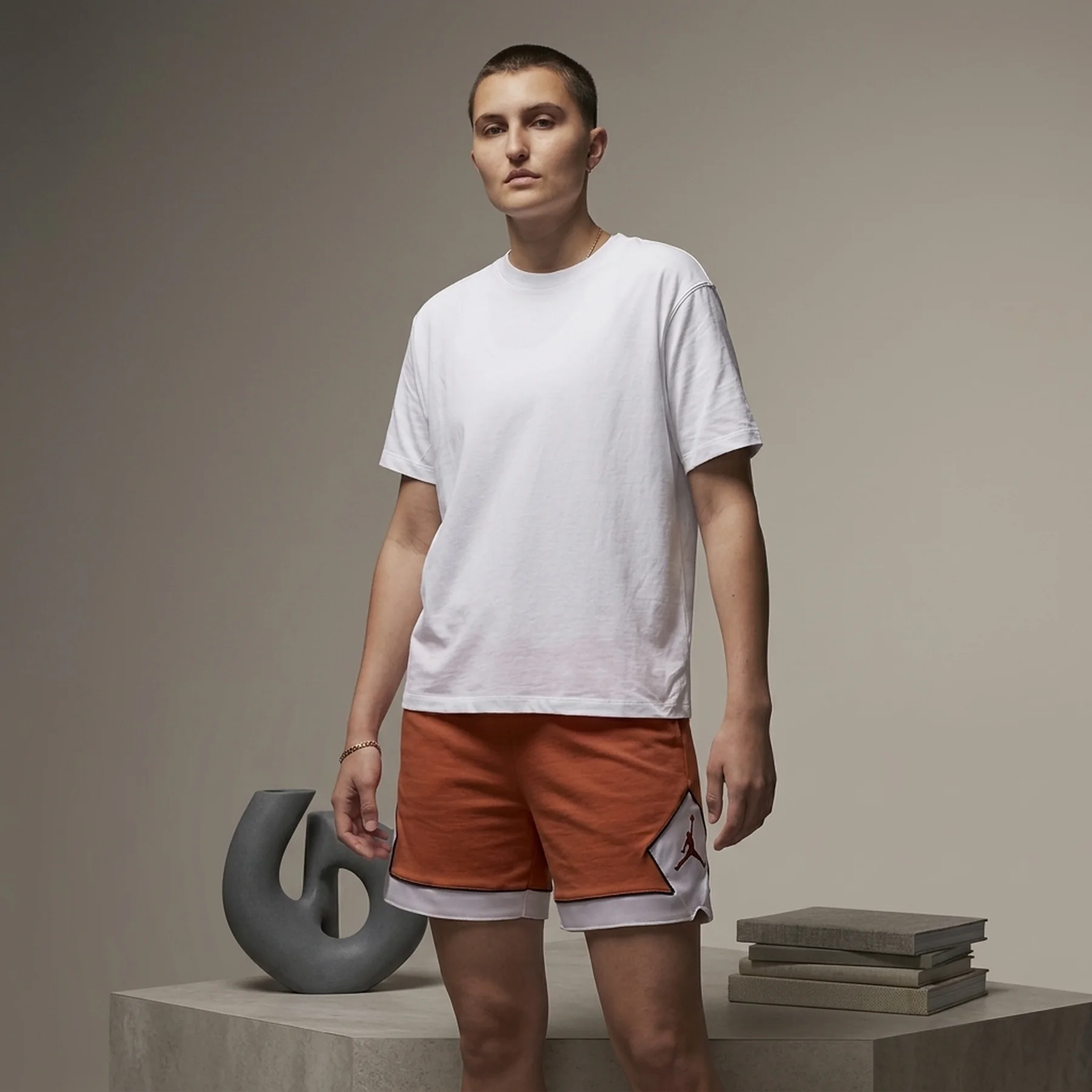 Футболка жіноча Jordan Core Blank Ss Tee White (DX7042-100)