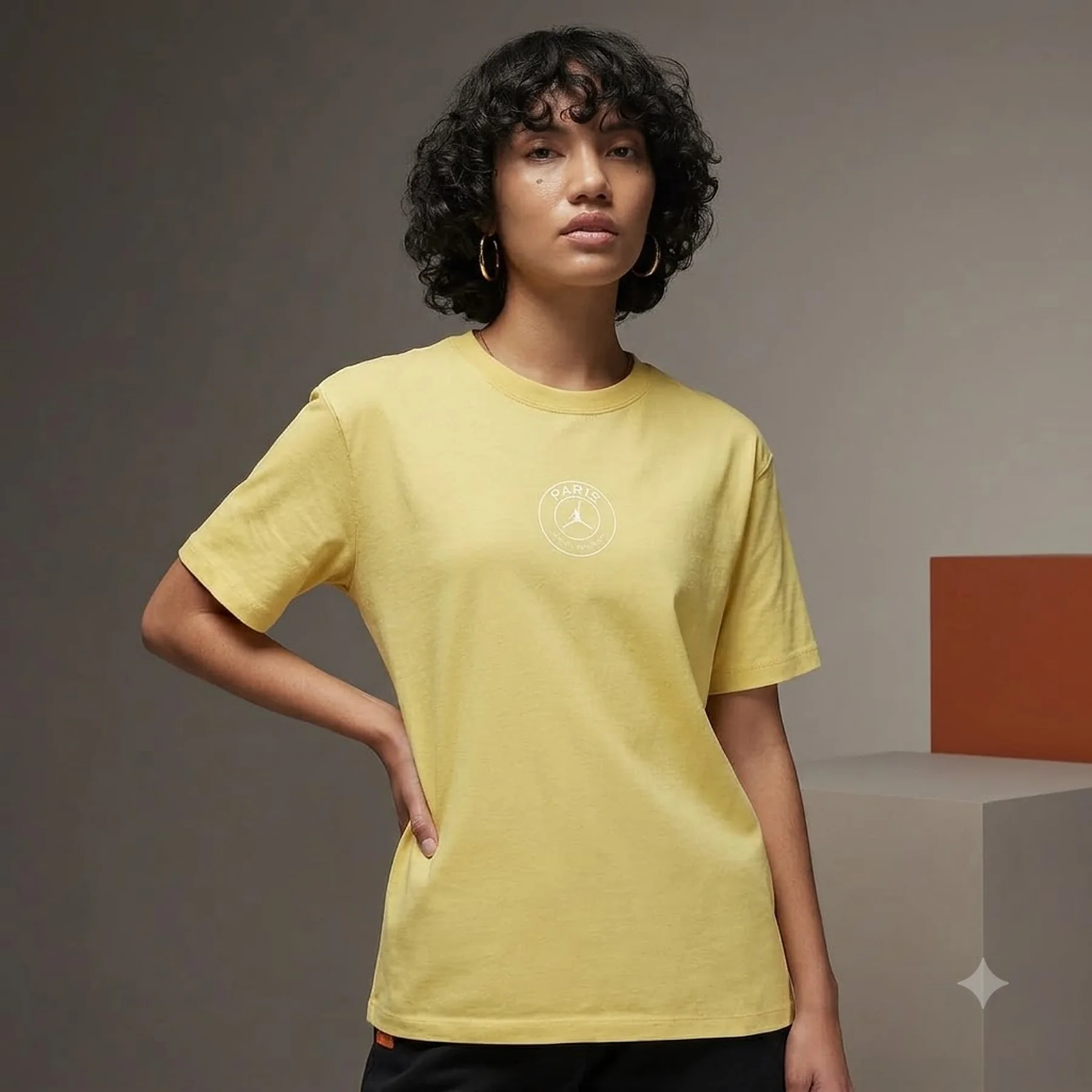 Футболка жіноча Jordan Wmns Psg Shortsleeve Tee (FN5174-700)