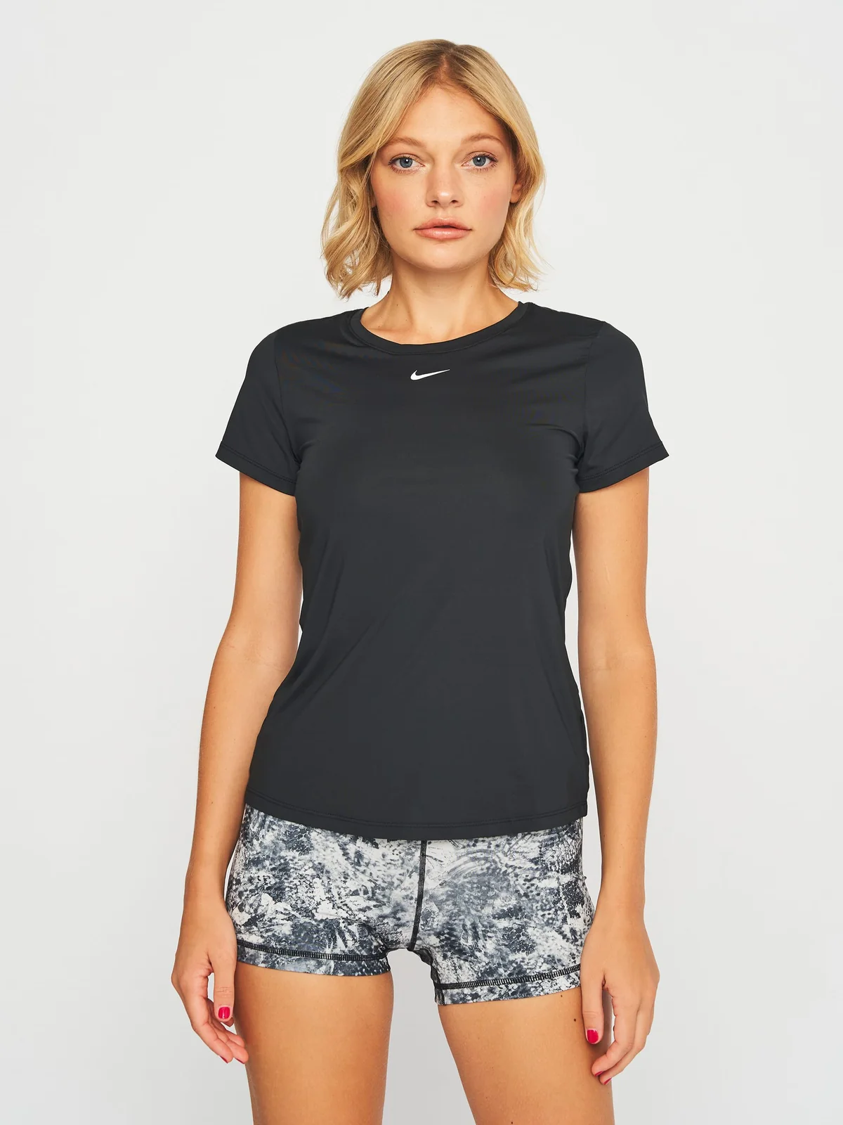 Футболка жіноча Nike Dri-Fit One Slim-Fi (DD0626-010)