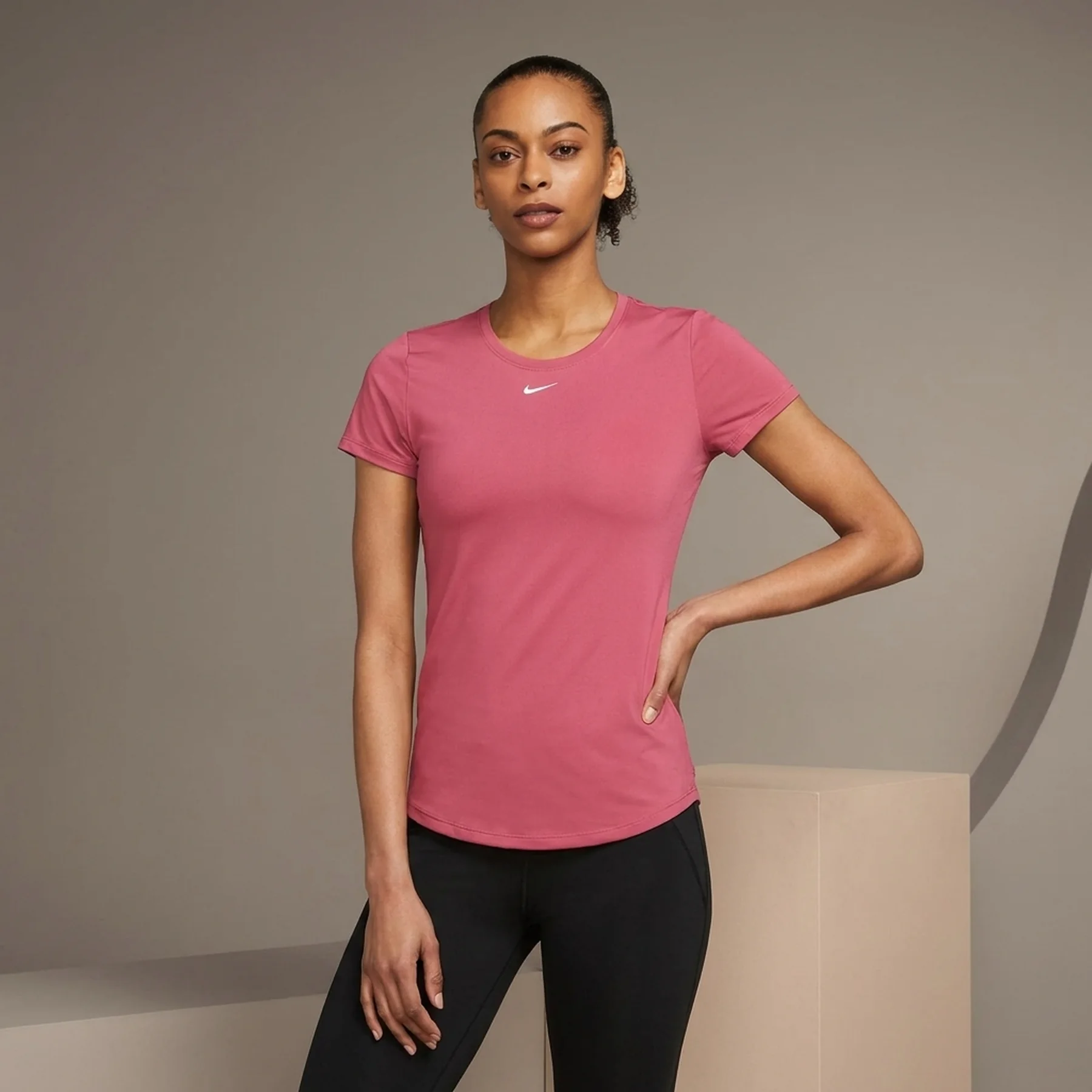 Футболка жіноча Nike Dri-Fit One Slim Top (DD0626-622)